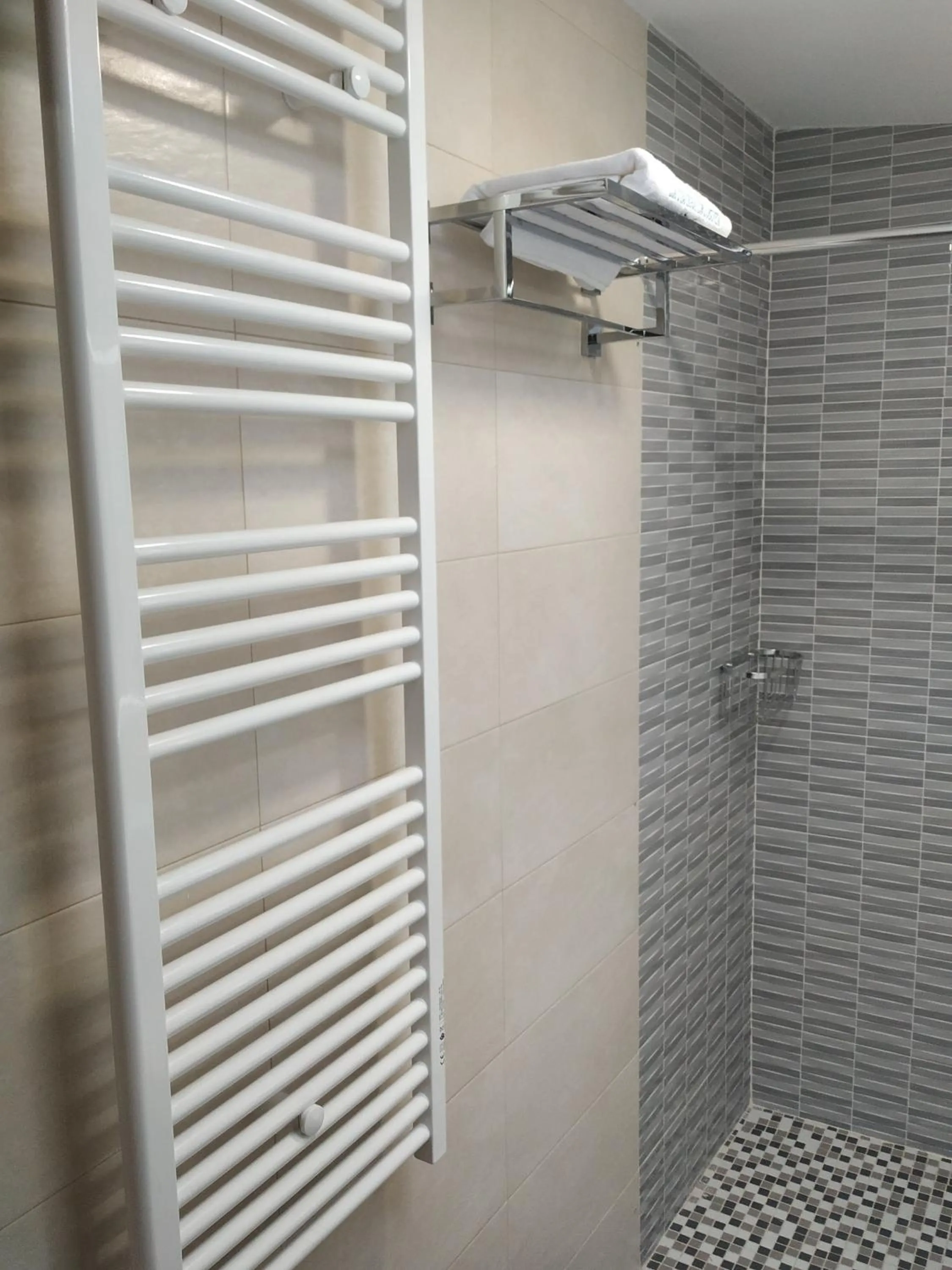 Bathroom in Posada Rural SPA Granja LA TEJERA de Lozoya