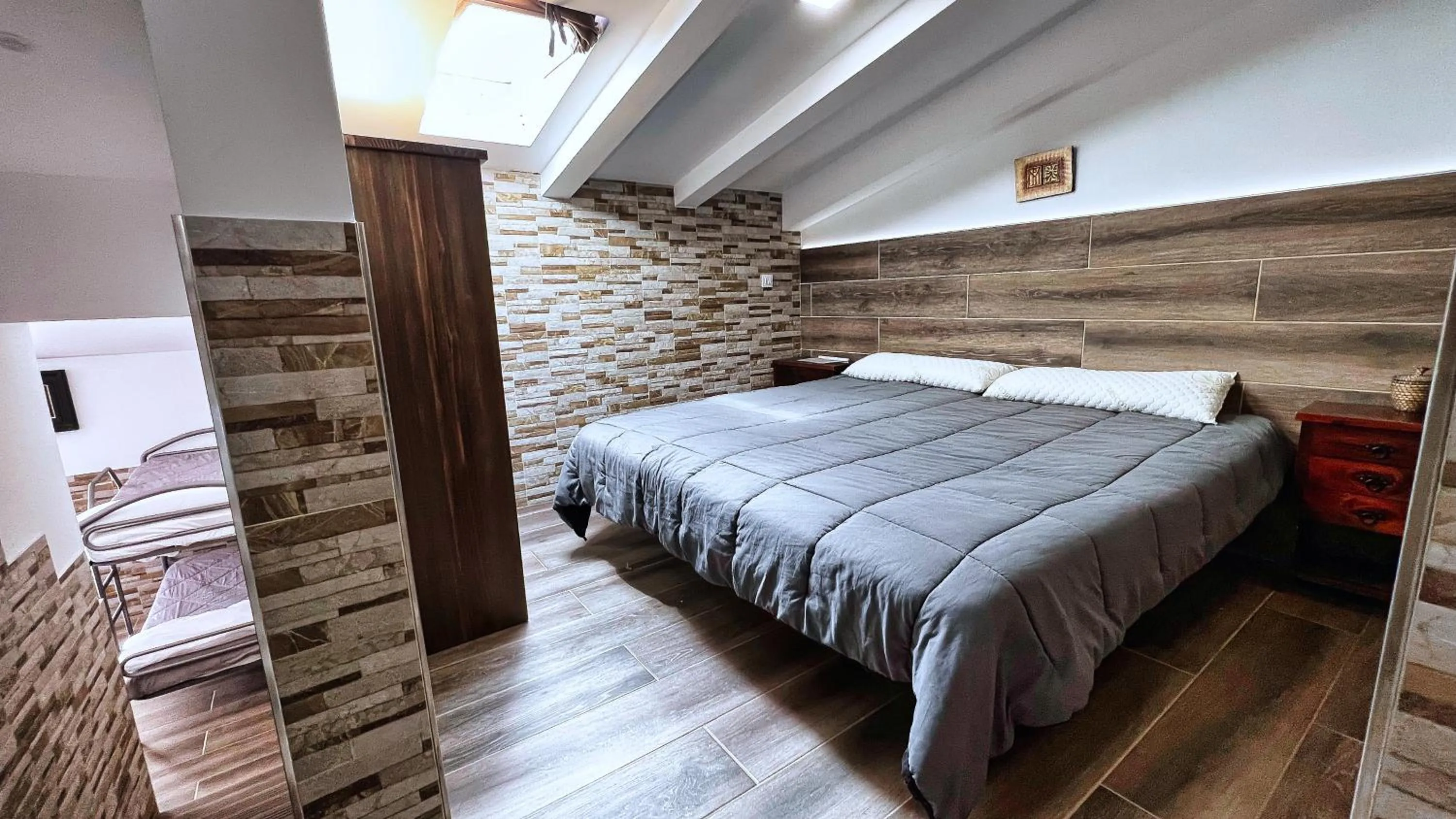 Posada Rural SPA Granja LA TEJERA de Lozoya