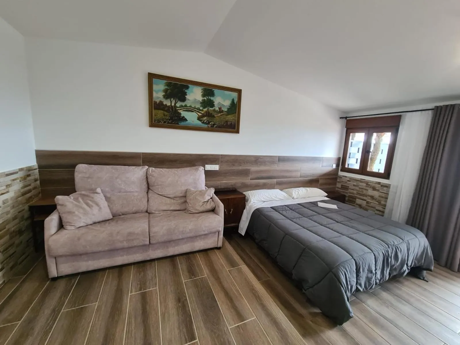 Bed in Posada Rural SPA Granja LA TEJERA de Lozoya