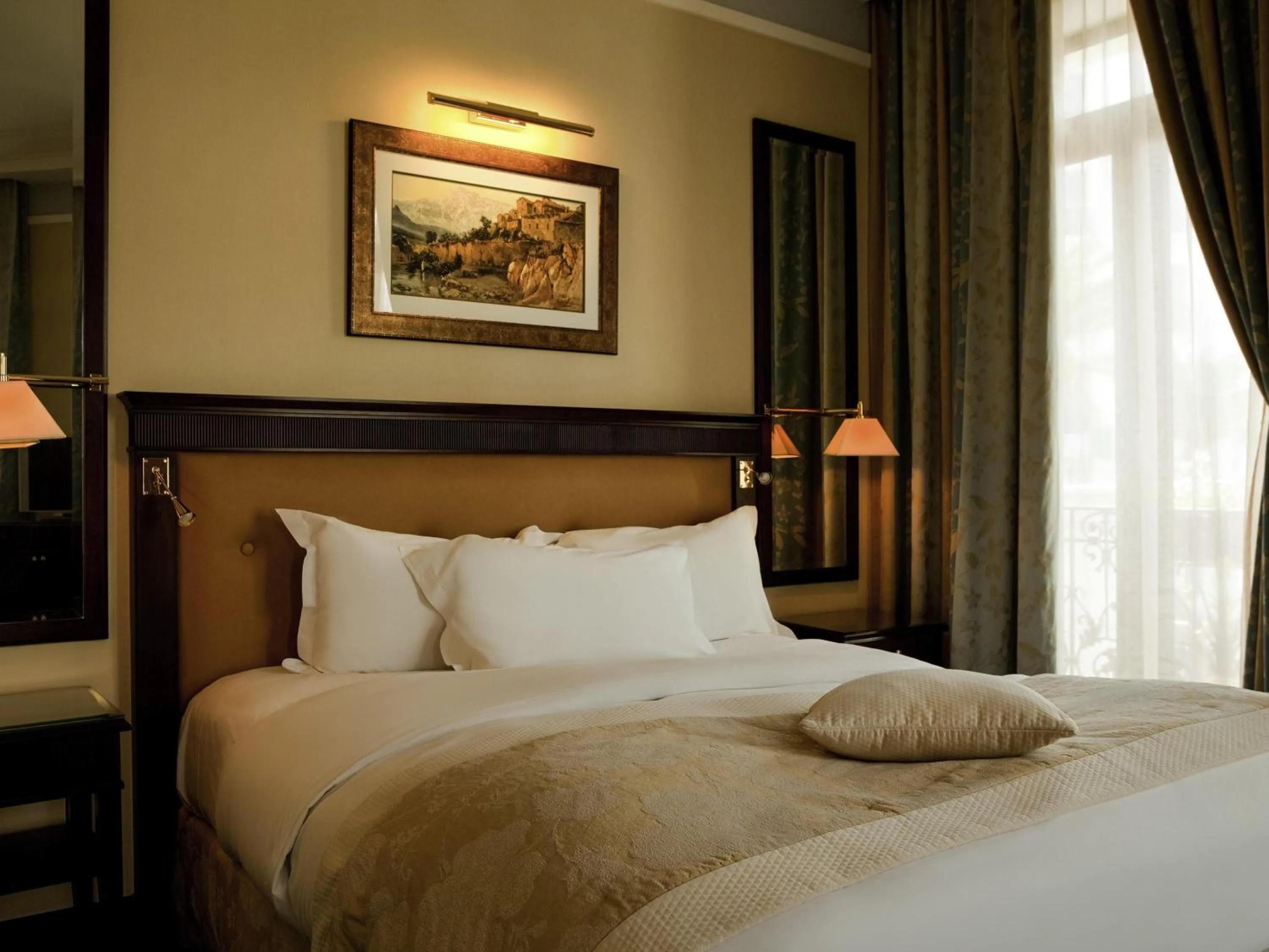 Bedroom, Bed in Royal Hotel Oran - MGallery Collection