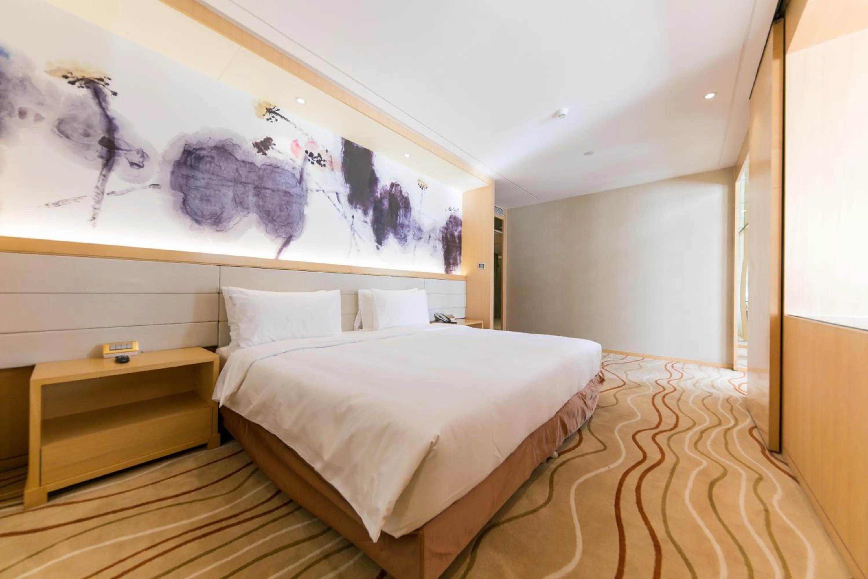 Bed in Mercure Beijing Chang An West