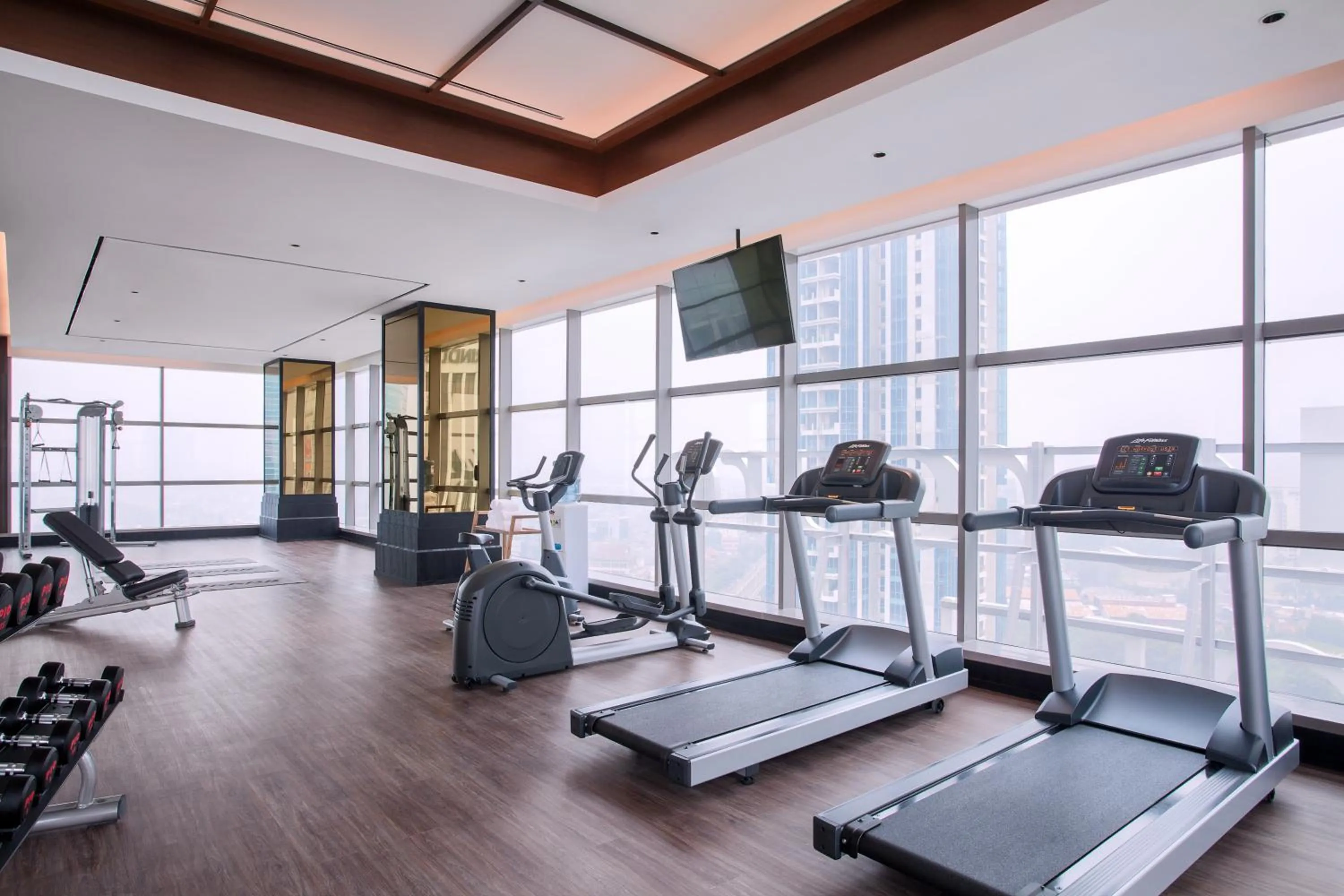 Fitness centre/facilities in Mercure Jakarta Gatot Subroto