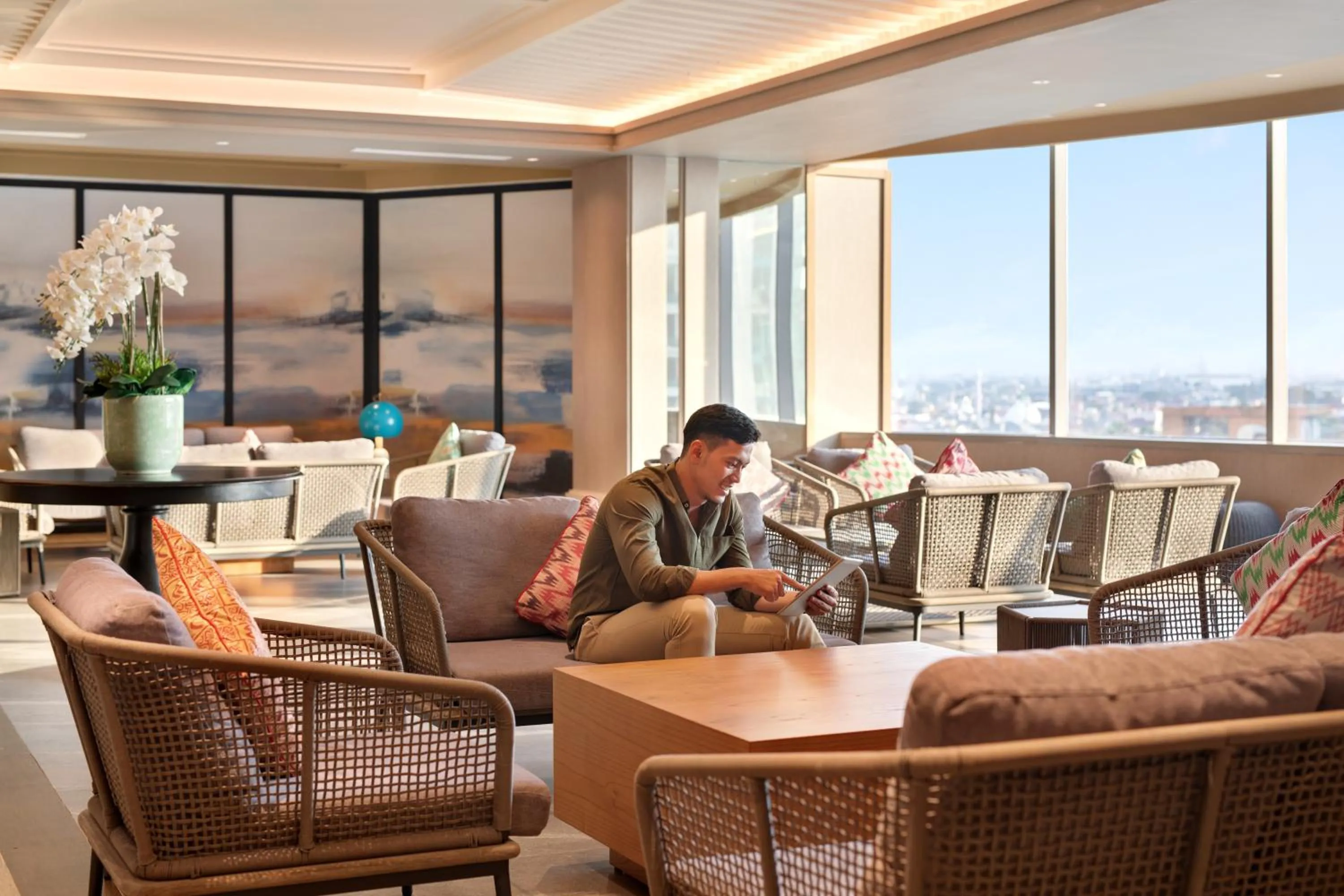 Restaurant/places to eat in Mercure Jakarta Gatot Subroto