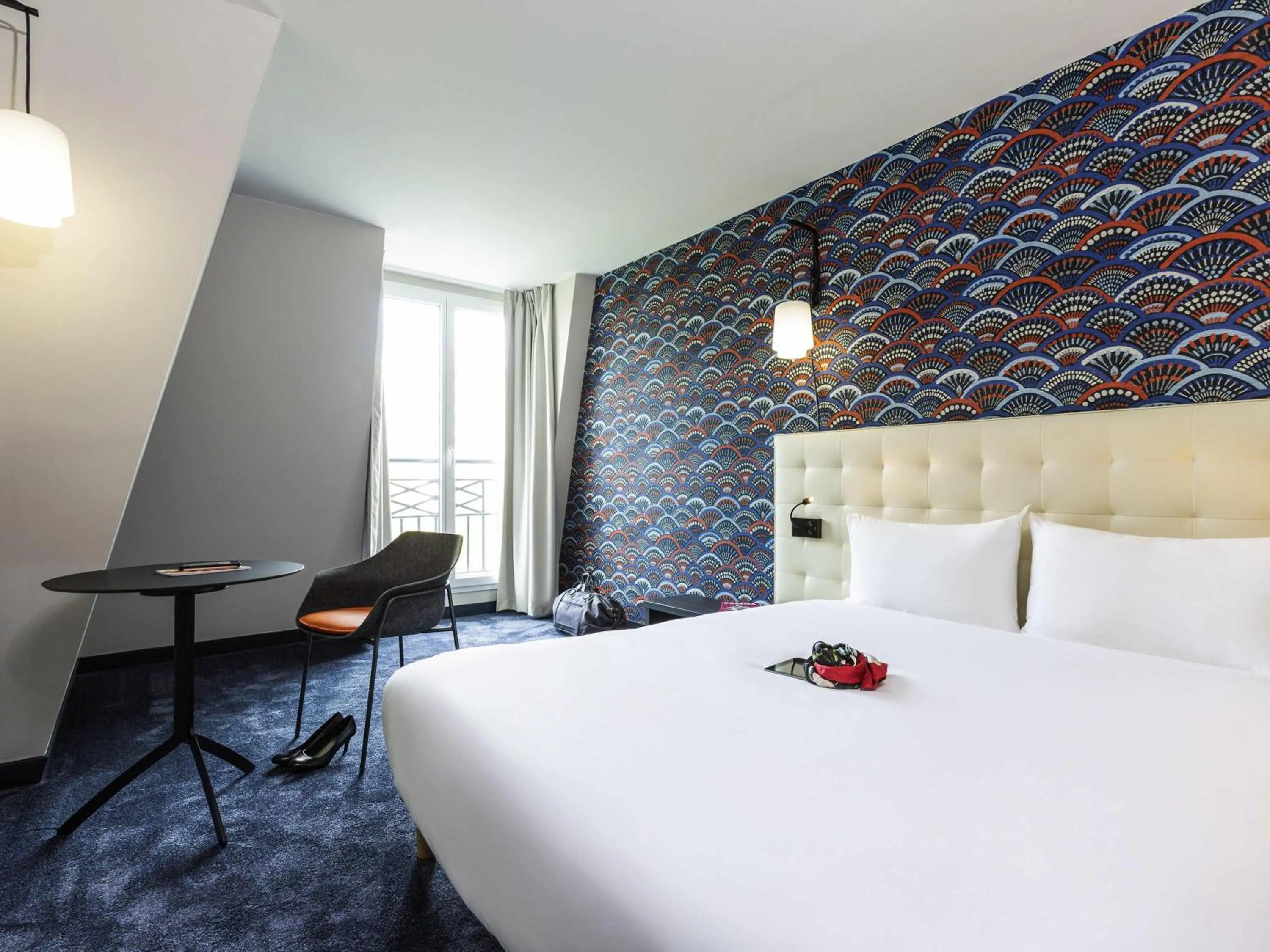 Bedroom, Bed in ibis Styles Puteaux Paris La Defense