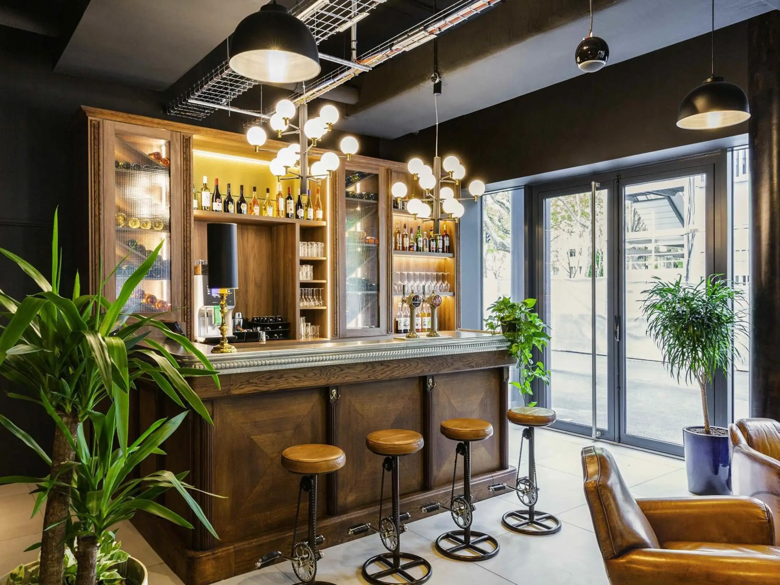 Lounge or bar in ibis Styles Puteaux Paris La Defense Lounge or bar in ibis Styles Puteaux Paris La Defense