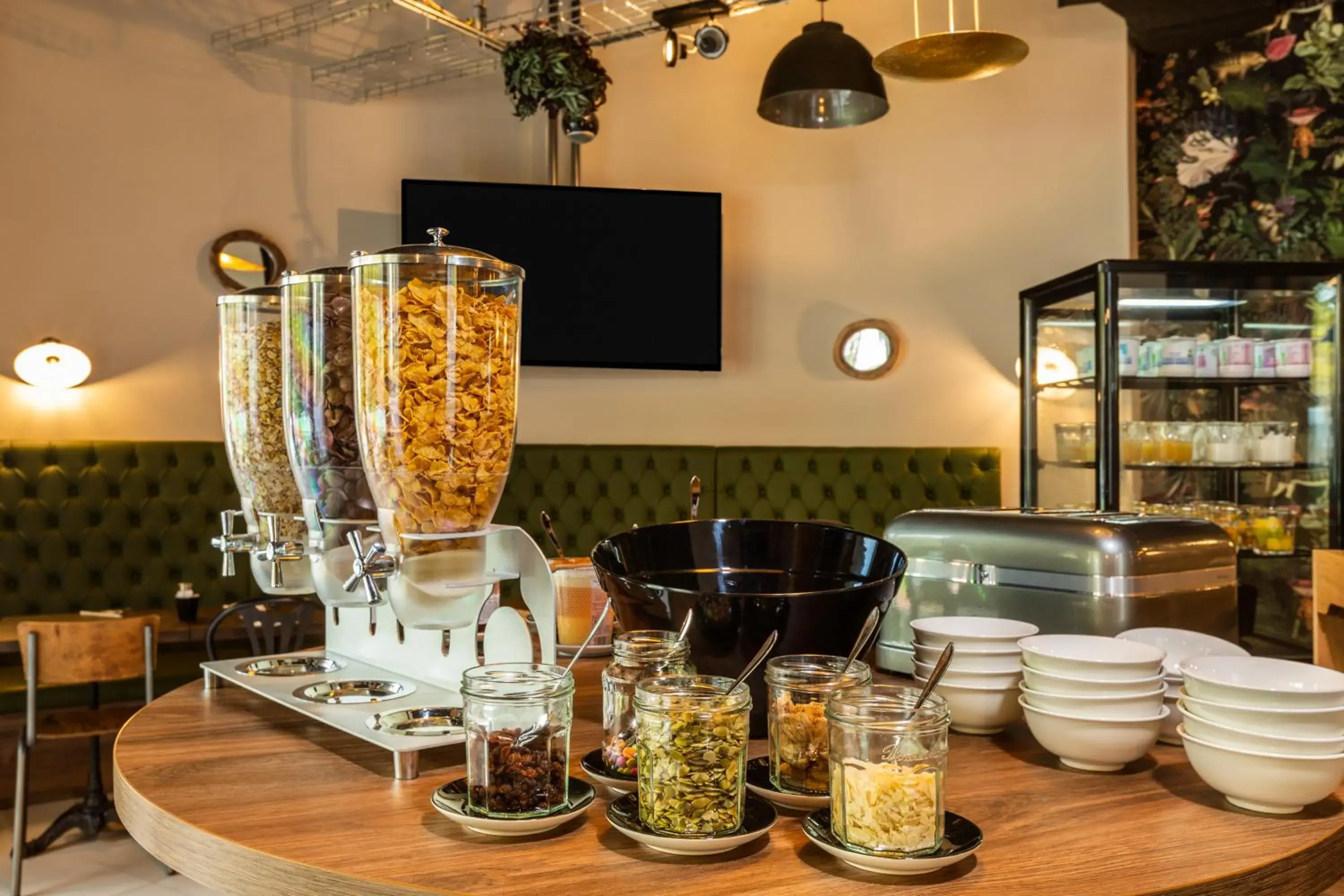 Food and drinks in ibis Styles Puteaux Paris La Defense Food and drinks in ibis Styles Puteaux Paris La Defense