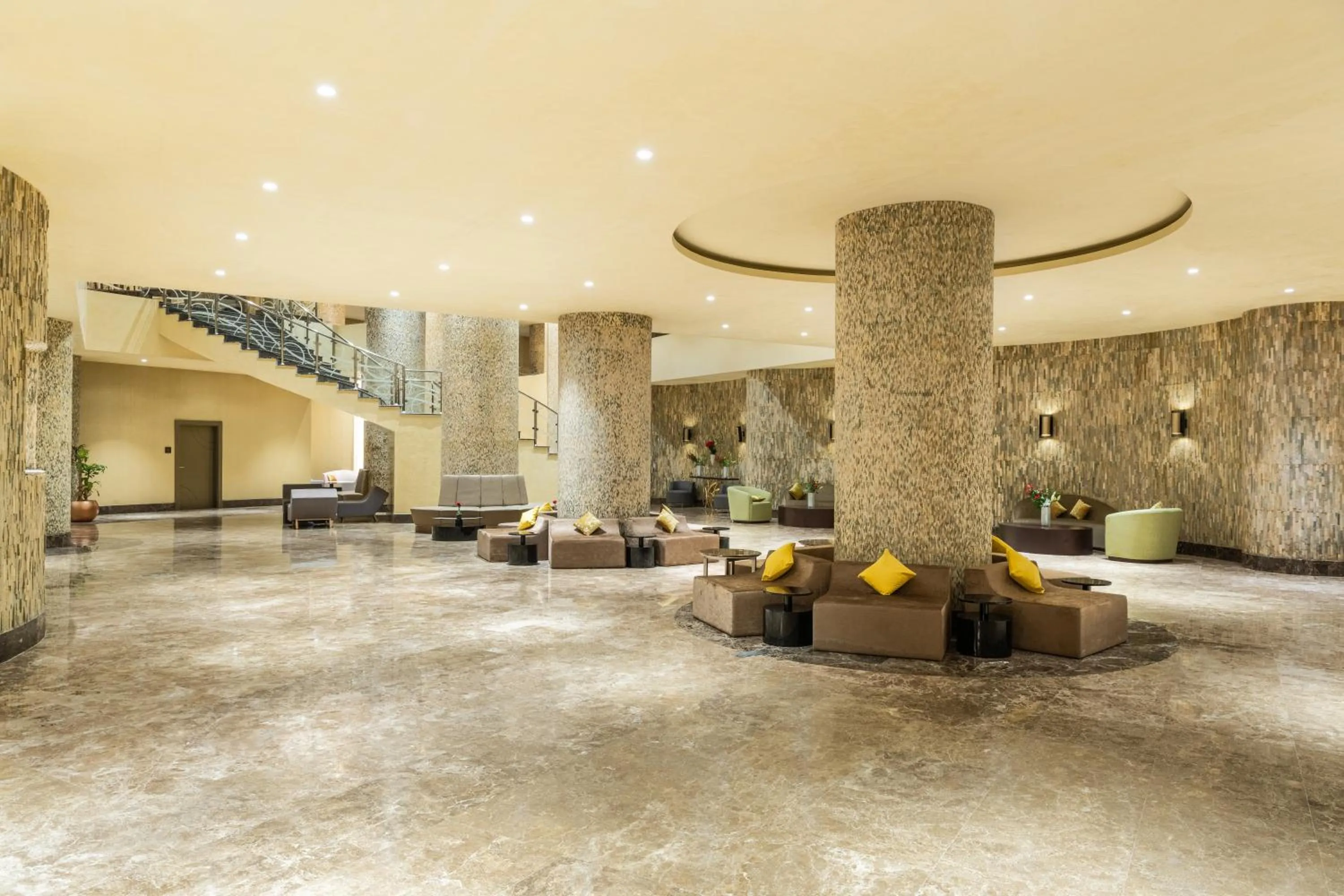 Lobby or reception in Copthorne Makkah Al Naseem