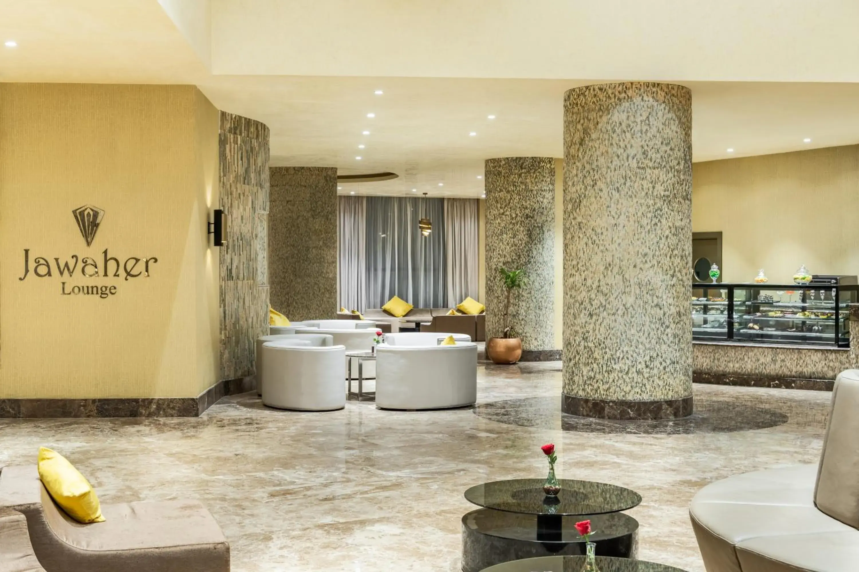 Lounge or bar in Copthorne Makkah Al Naseem Lounge or bar in Copthorne Makkah Al Naseem