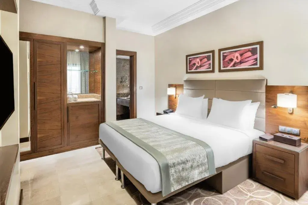 Bed in Copthorne Makkah Al Naseem Bed in Copthorne Makkah Al Naseem