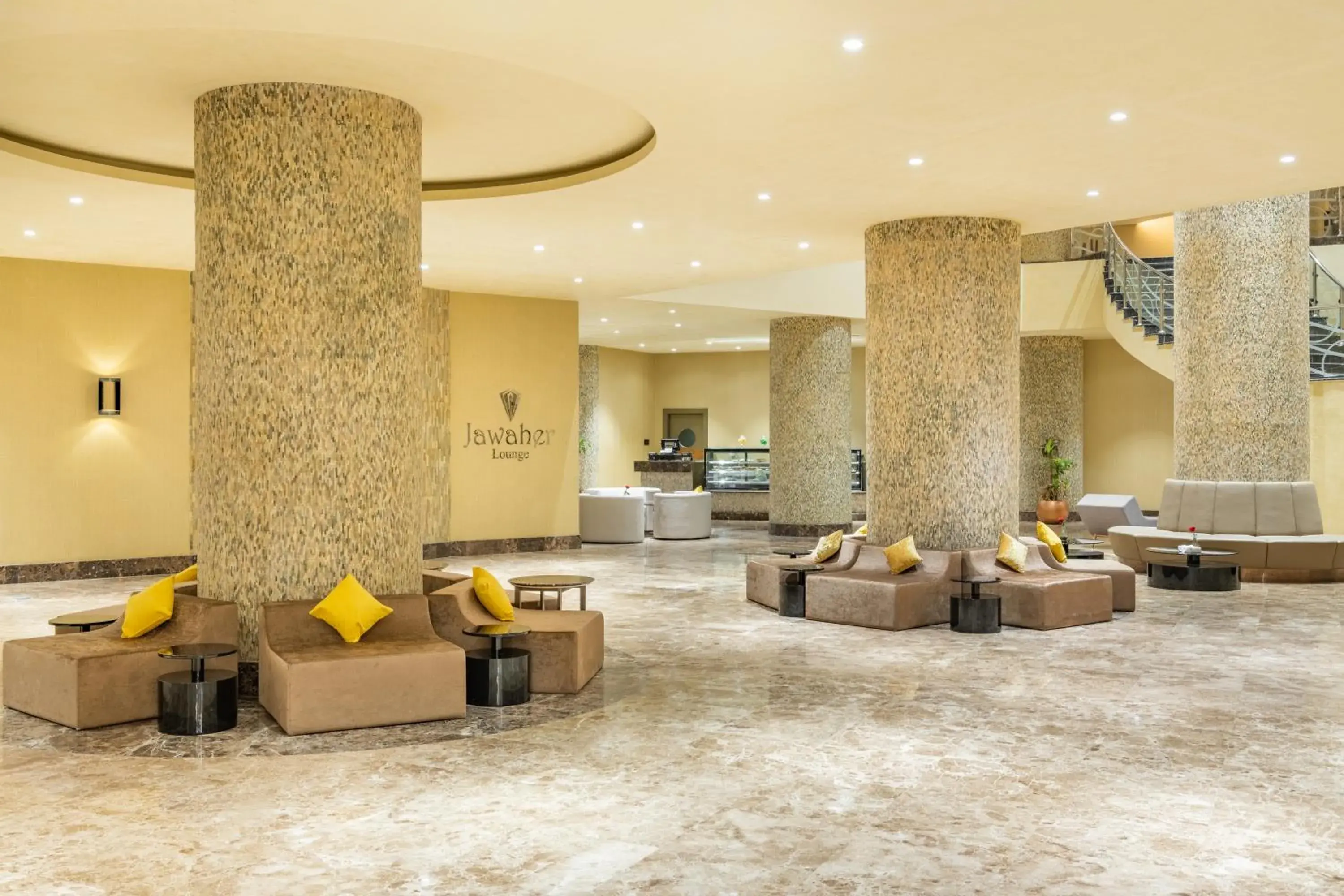 Lounge or bar in Copthorne Makkah Al Naseem Lounge or bar in Copthorne Makkah Al Naseem