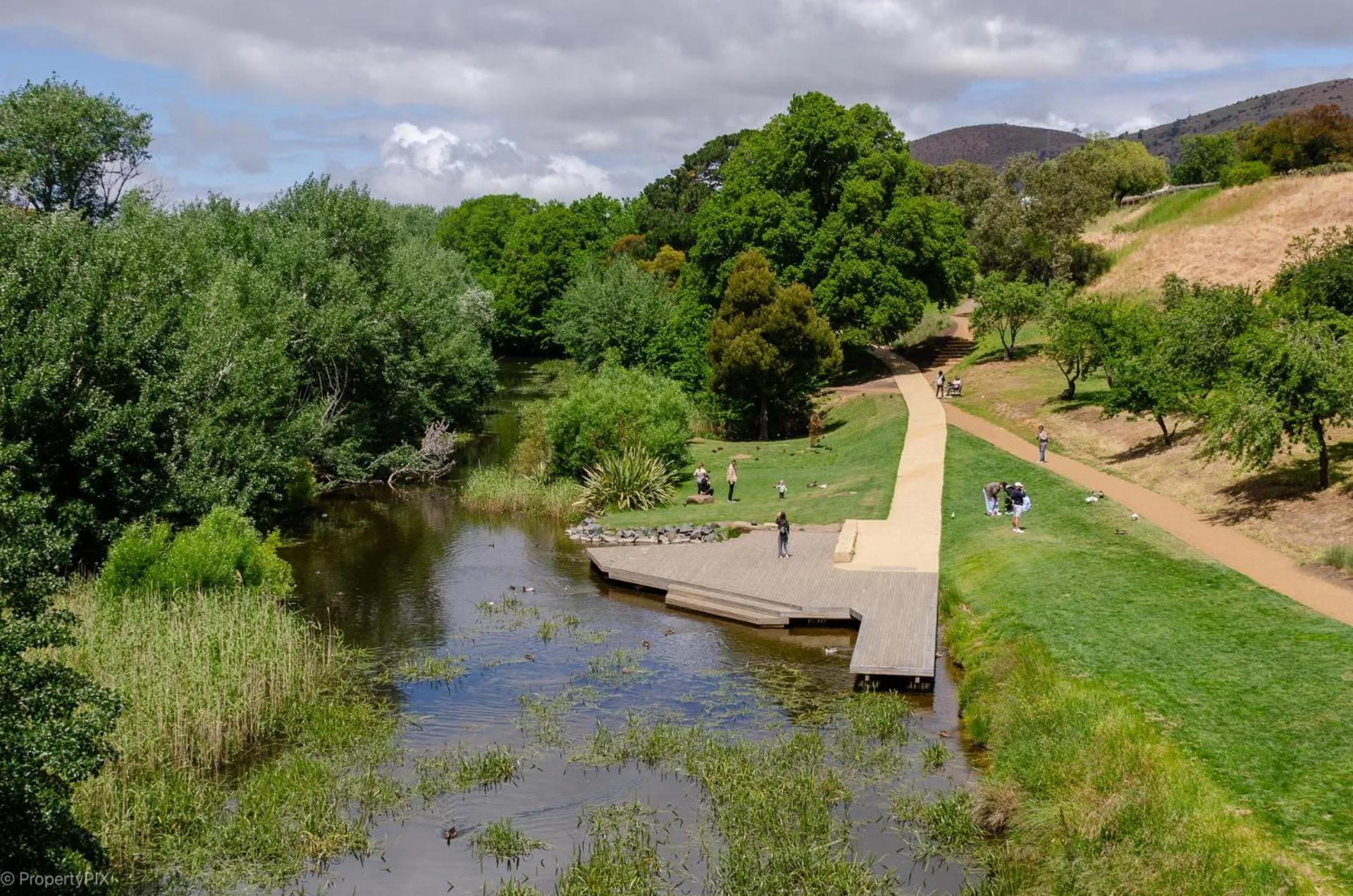 BRIDGE COTTAGES Sargeants & Armoury Cottages 1823 - HISTORY & CHARM