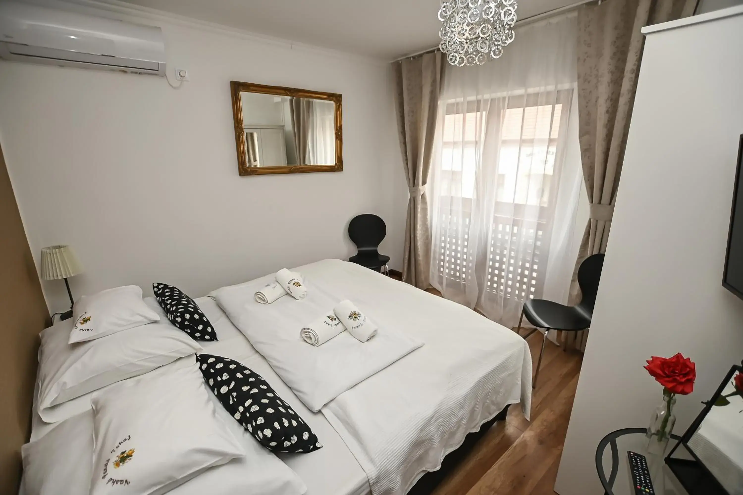 Budget Double Room with Private External Bathroom in Vaskó Panzió Borpince Budget Double Room with Private External Bathroom in Vaskó Panzió Borpince