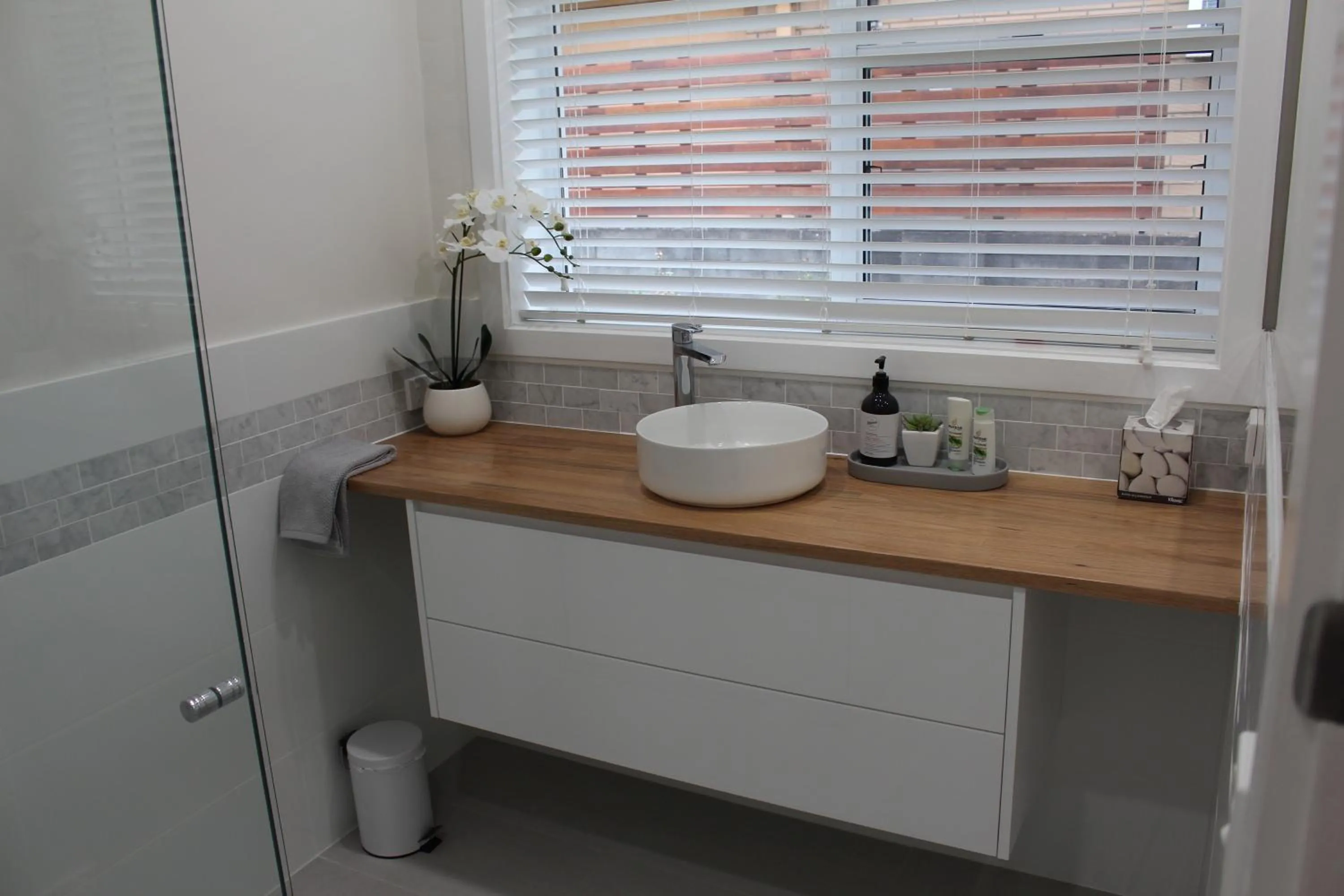 Bathroom in Annie's Apartment