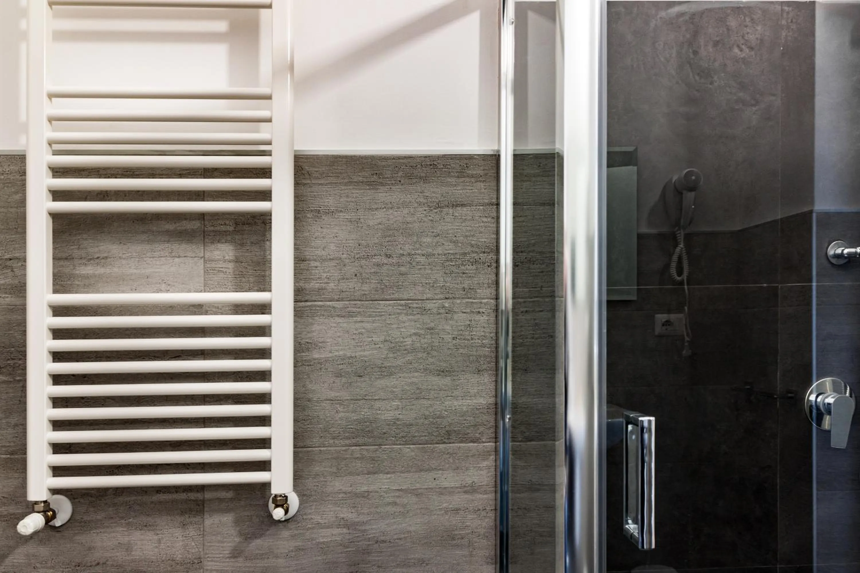 Shower in TRAVEL STATION Bedandbreakfast