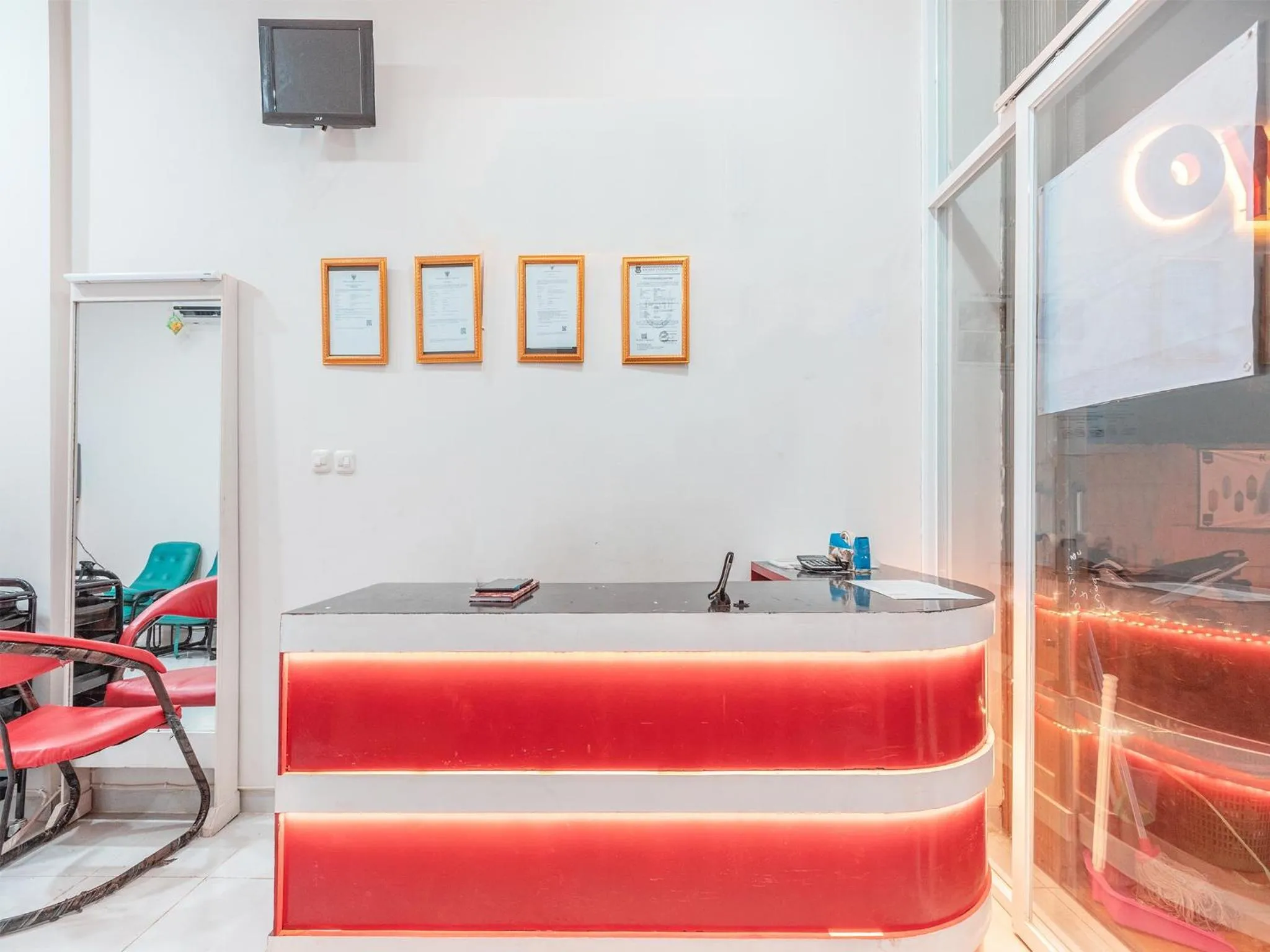 Lobby or reception in Hotel O 77 Guesthouse