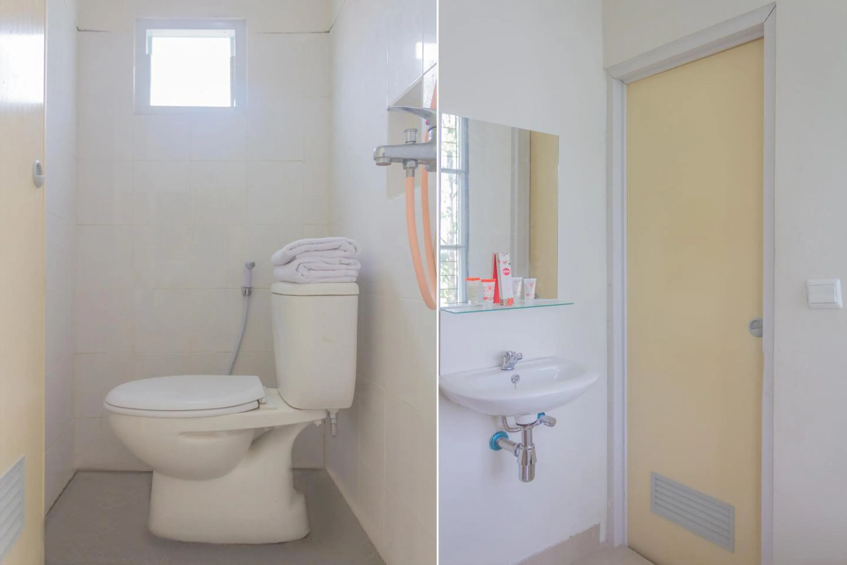 Bathroom in Hotel O 77 Guesthouse