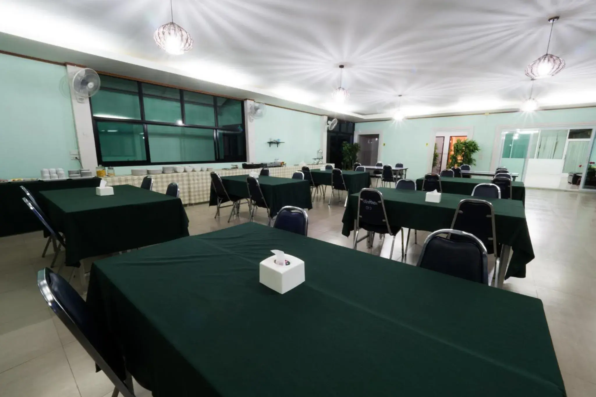 Restaurant/places to eat in A Nice Resort Restaurant/places to eat in A Nice Resort