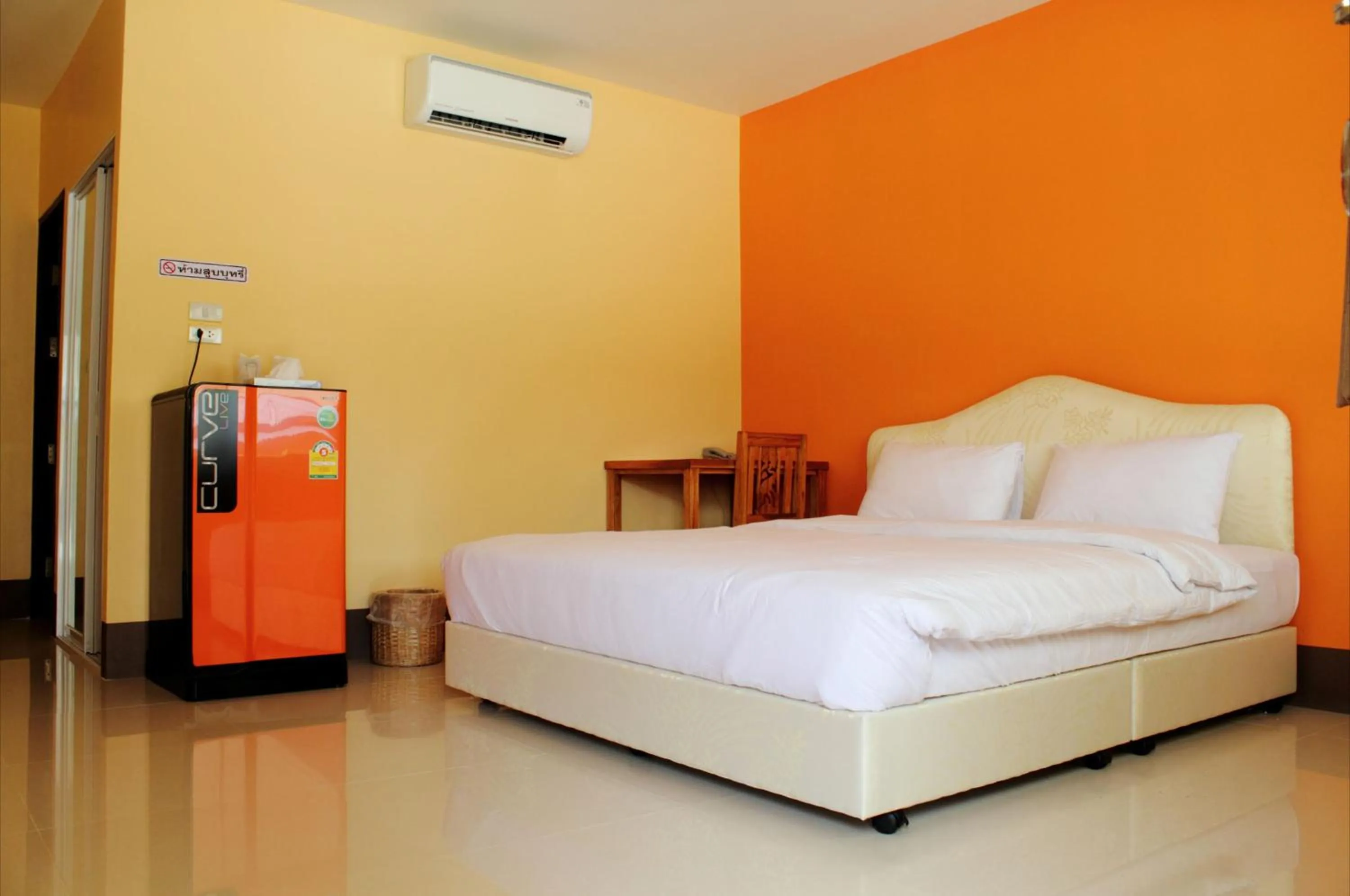 Photo of the whole room in A Nice Resort