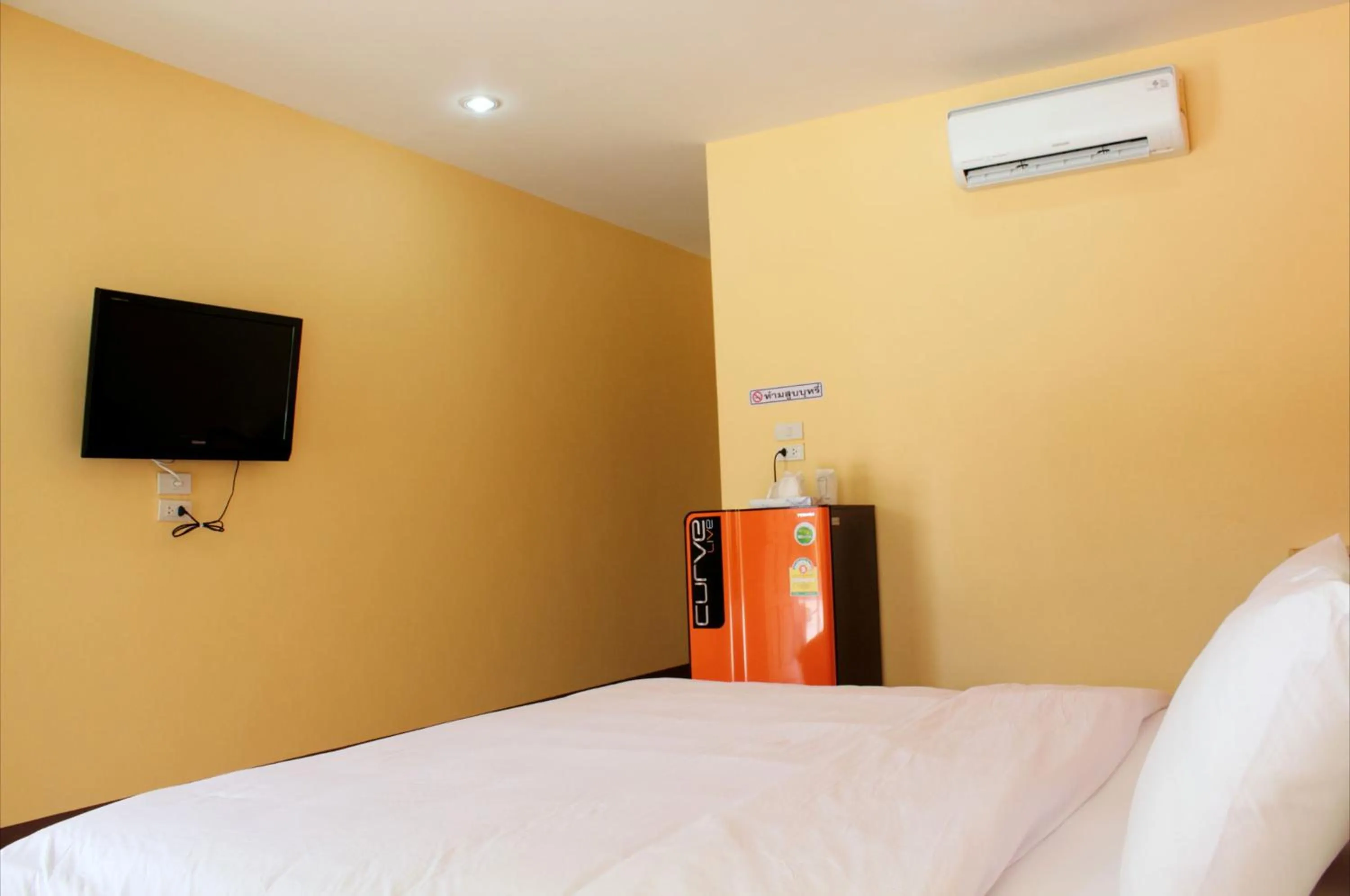 Photo of the whole room in A Nice Resort