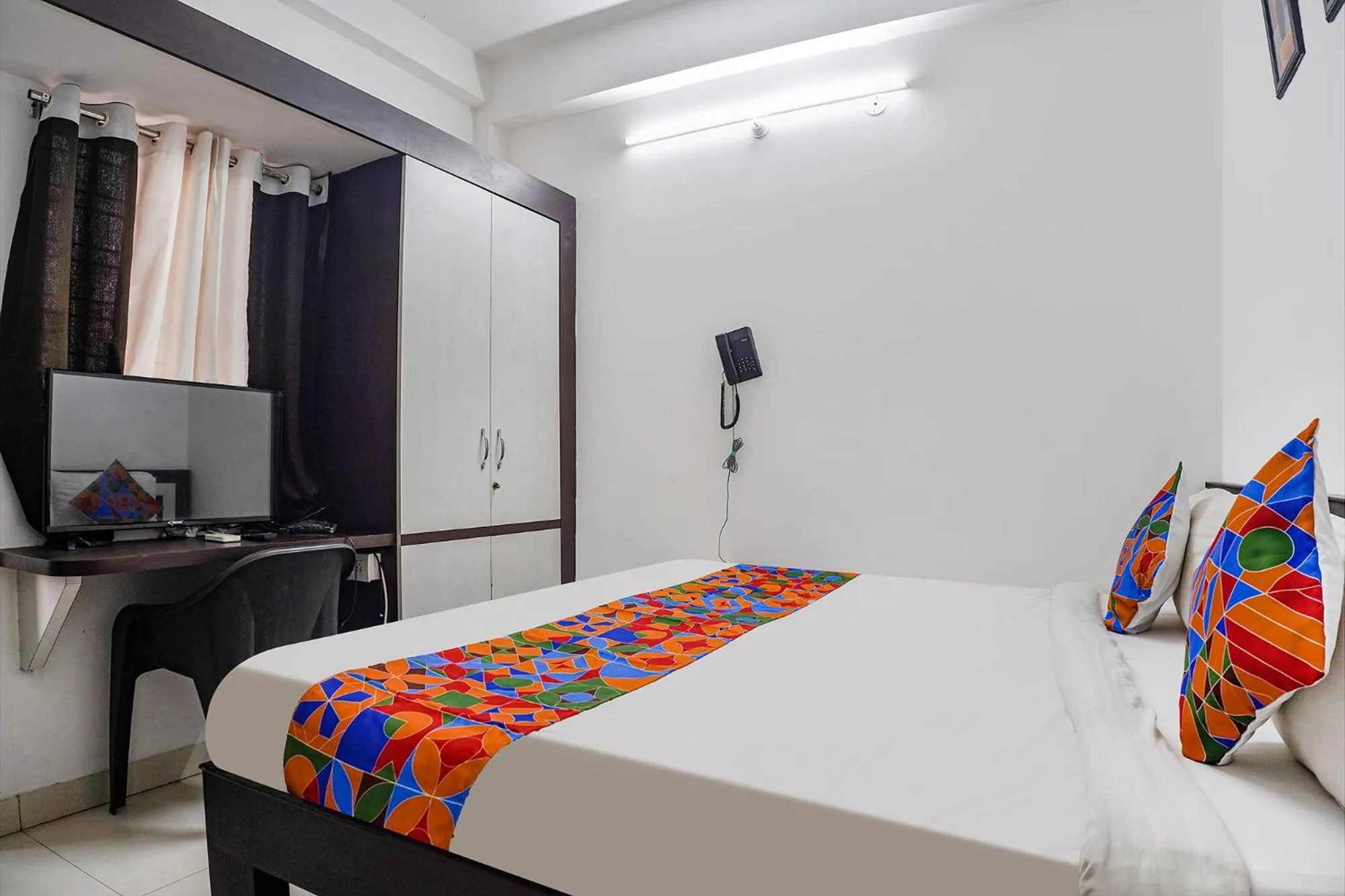 Bed in FabHotel The Vinayak