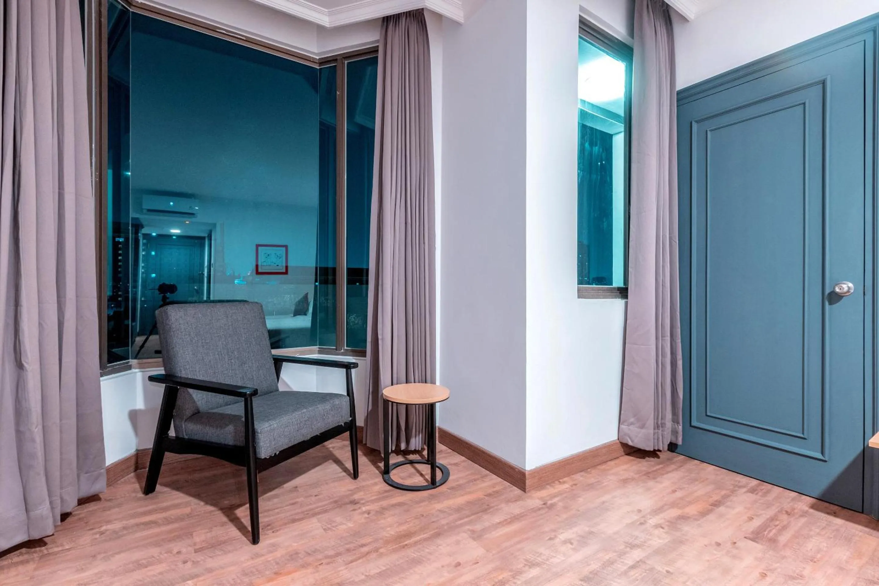 Bedroom in Super OYO Townhouse 2 Hotel Gunung Sahari