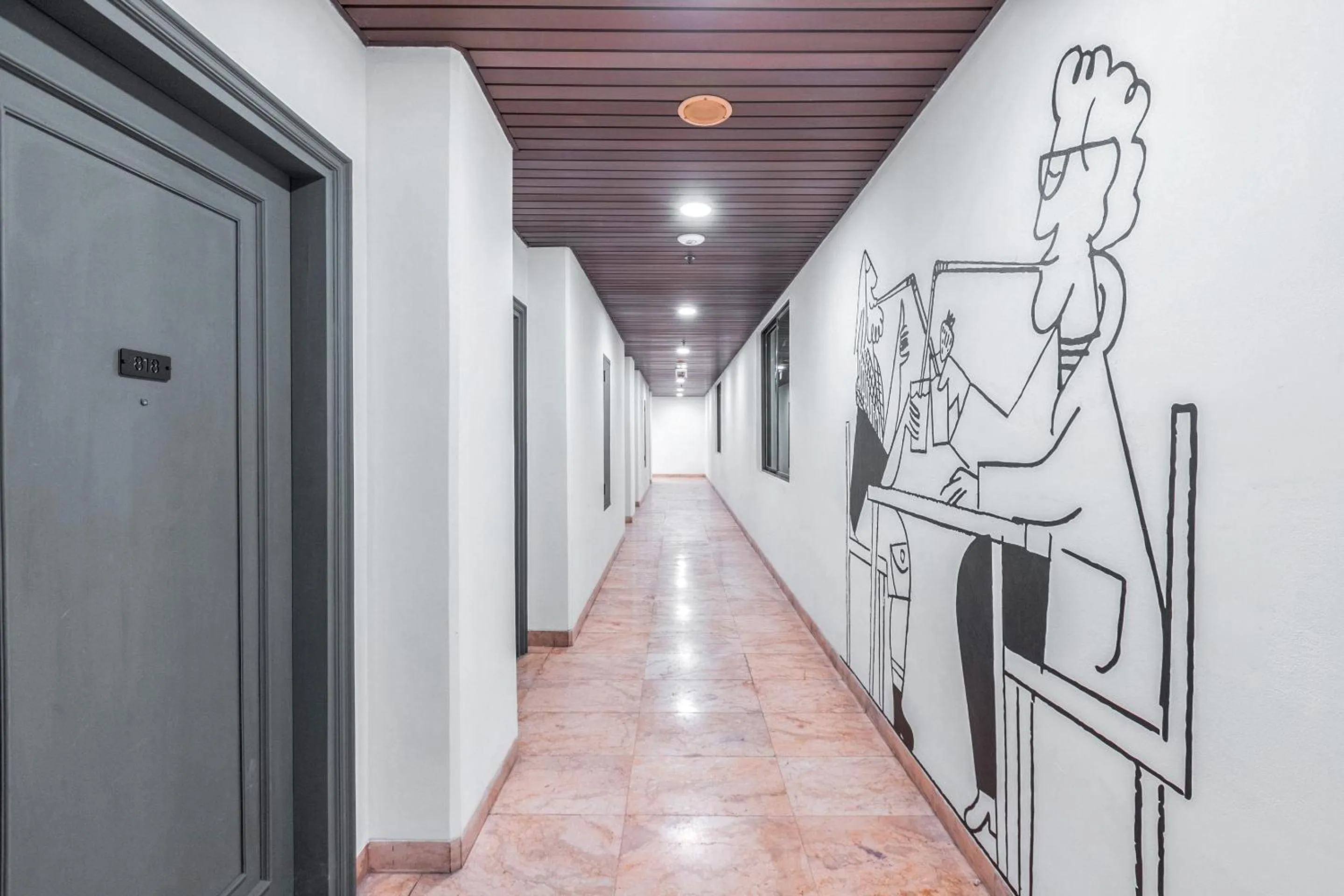 Lobby or reception in Super OYO Townhouse 2 Hotel Gunung Sahari