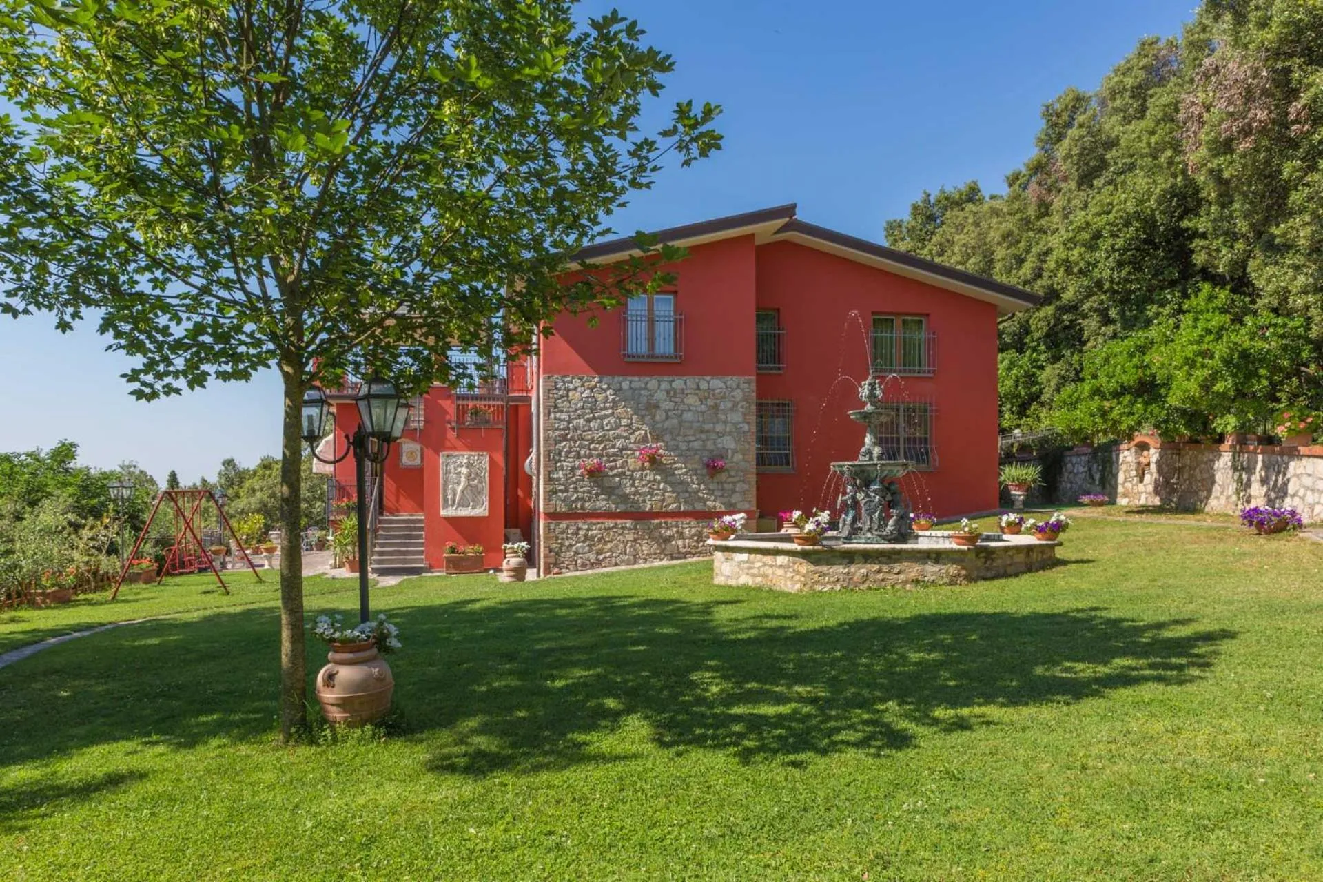 Facade/entrance in B&B Spring