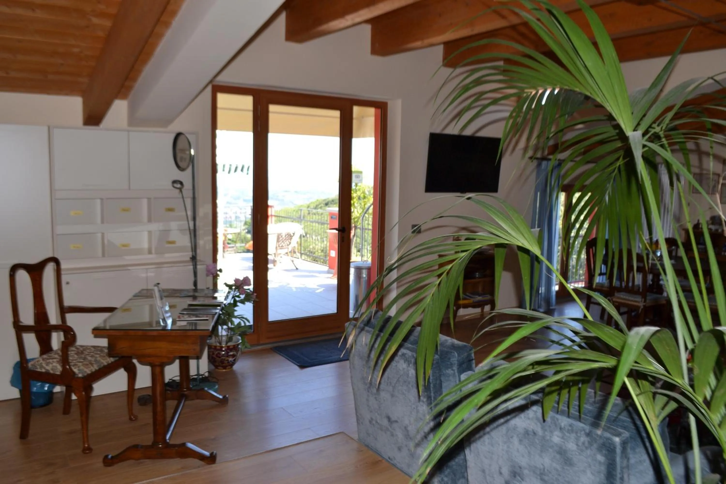 Decorative detail in B&B Spring