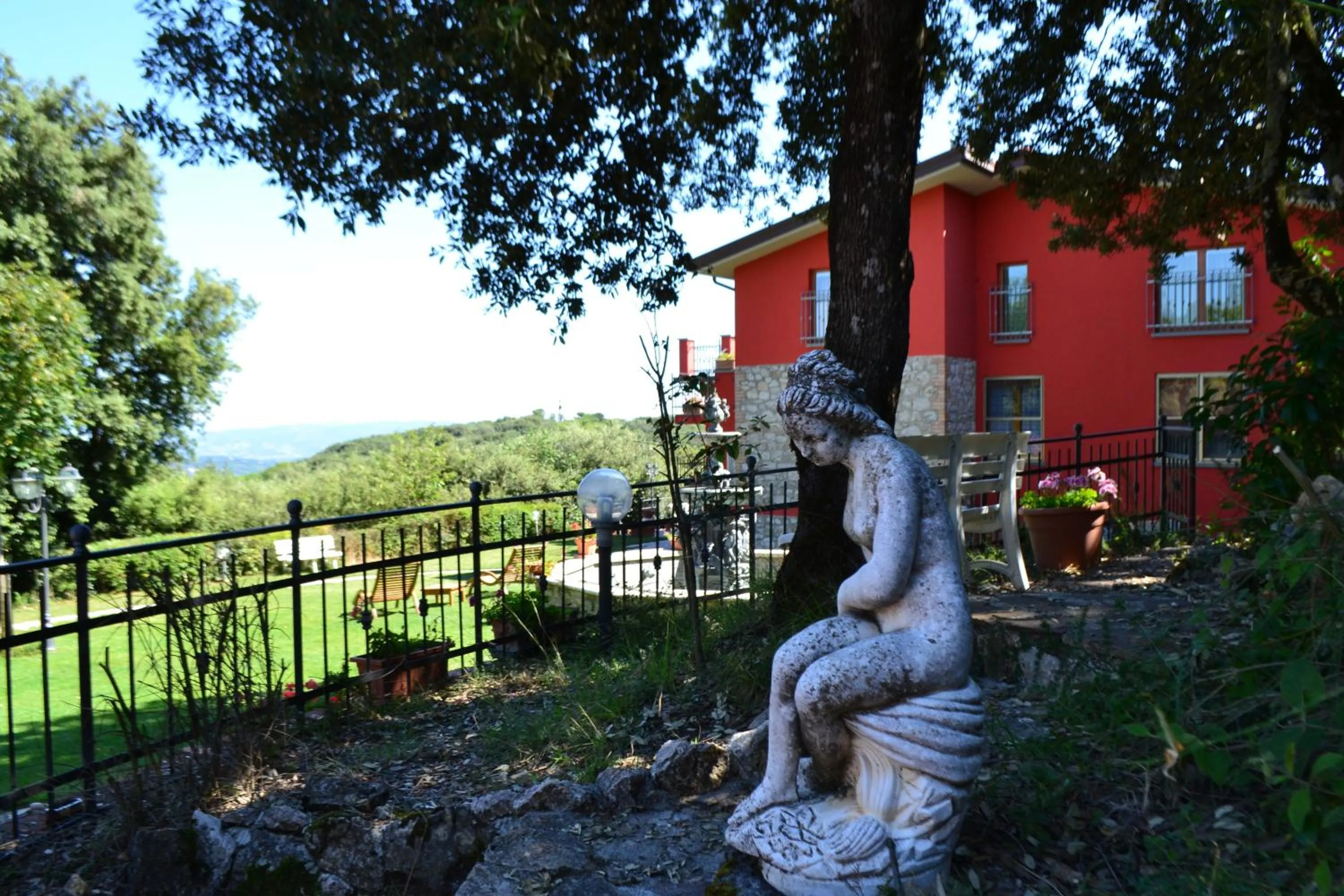 Property building in B&B Spring