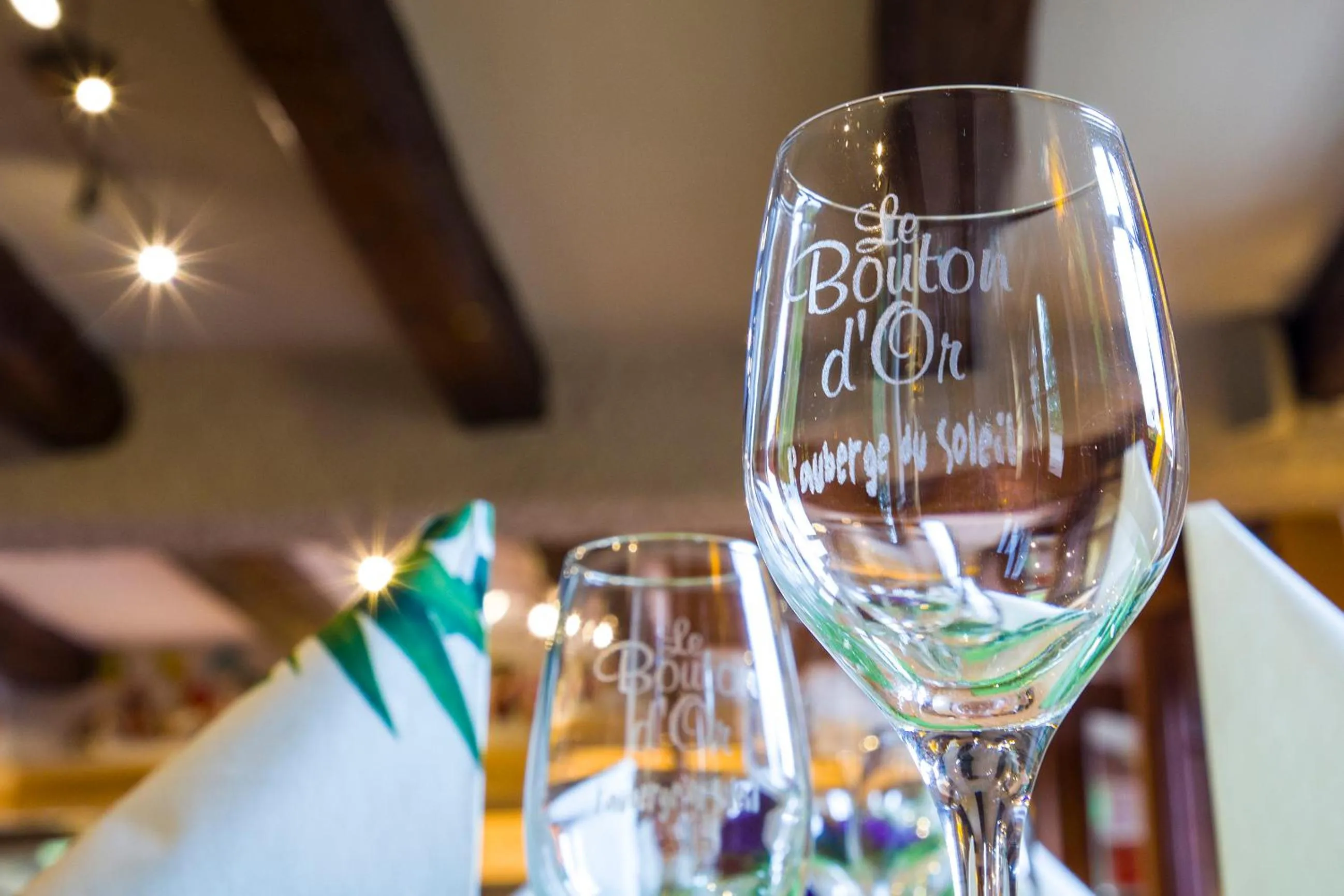 Restaurant/places to eat in Le Bouton d'Or