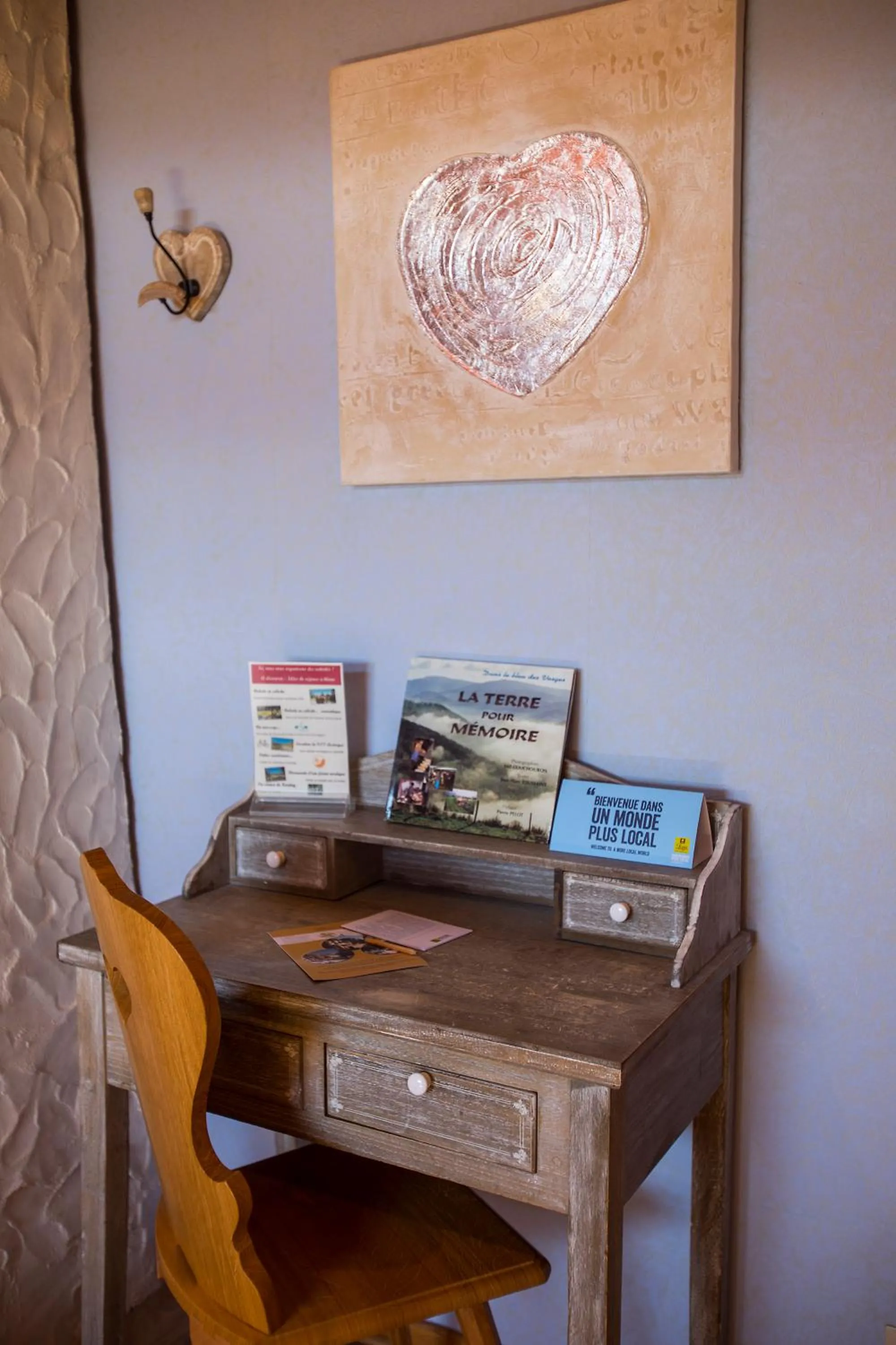 Bedroom in Le Bouton d'Or