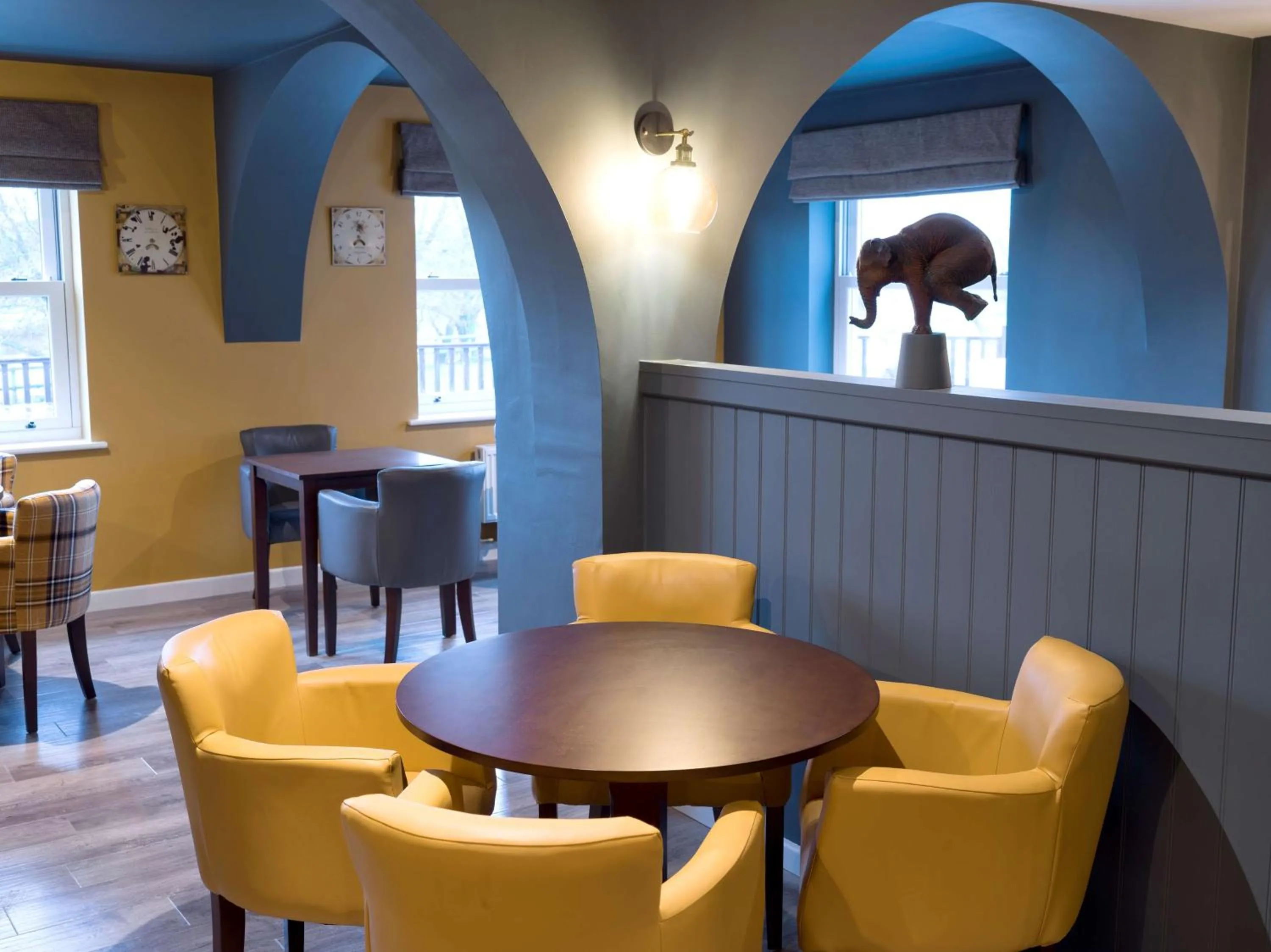 Lounge or bar in The Bridge House; BW Signature Collection