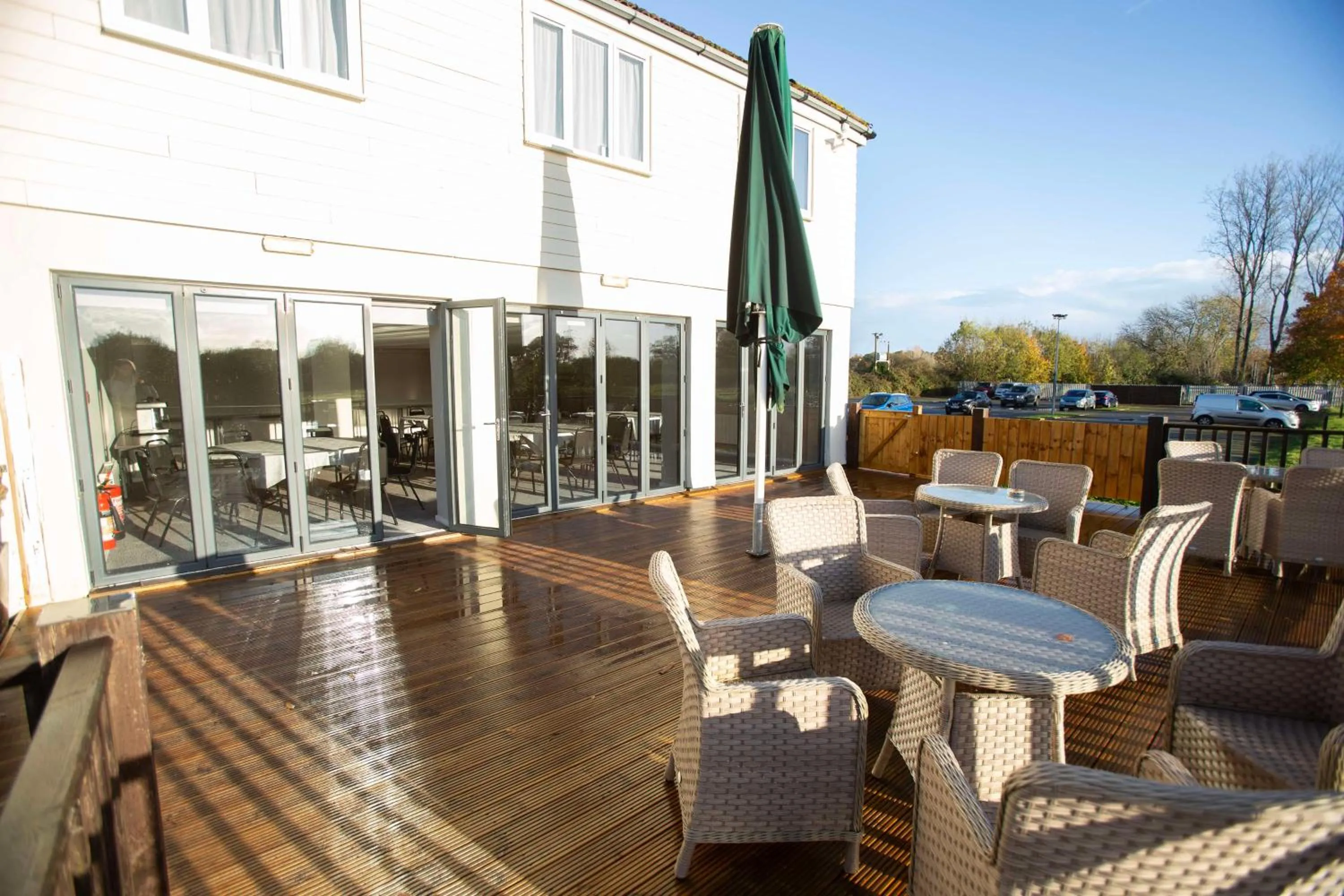 Meeting/conference room in The Bridge House; BW Signature Collection