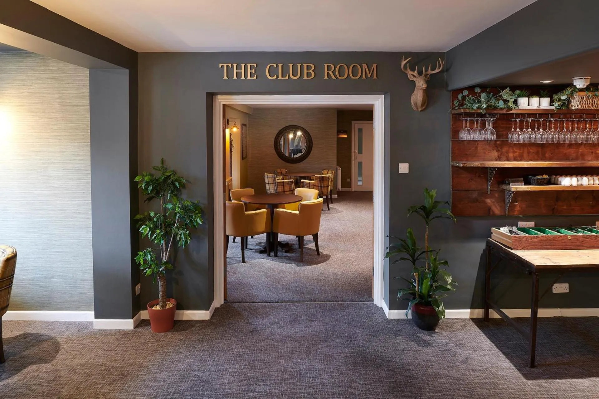 Coffee/tea facilities in The Bridge House; BW Signature Collection