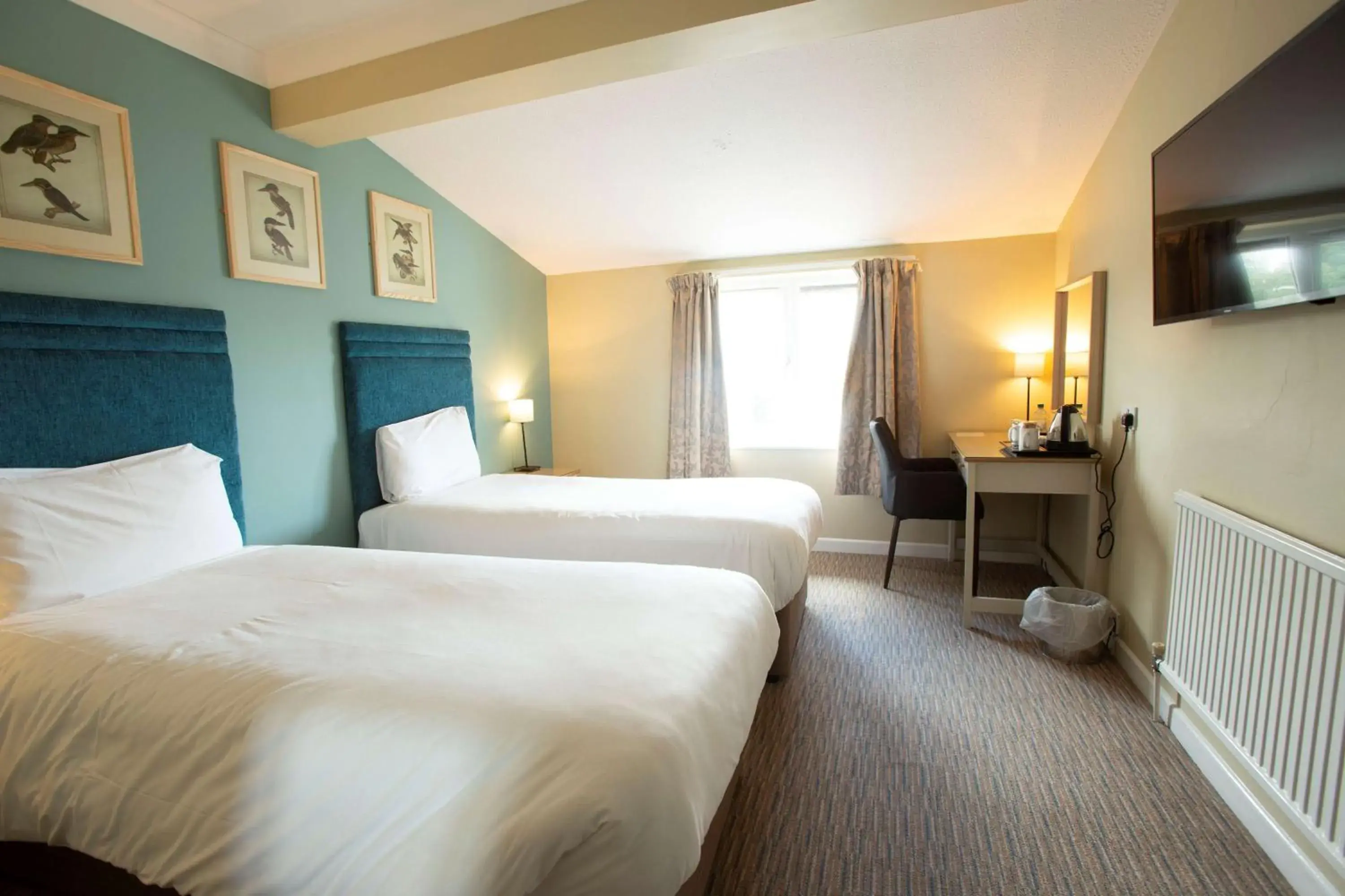 Classic Twin Room in The Bridge House; BW Signature Collection Classic Twin Room in The Bridge House; BW Signature Collection