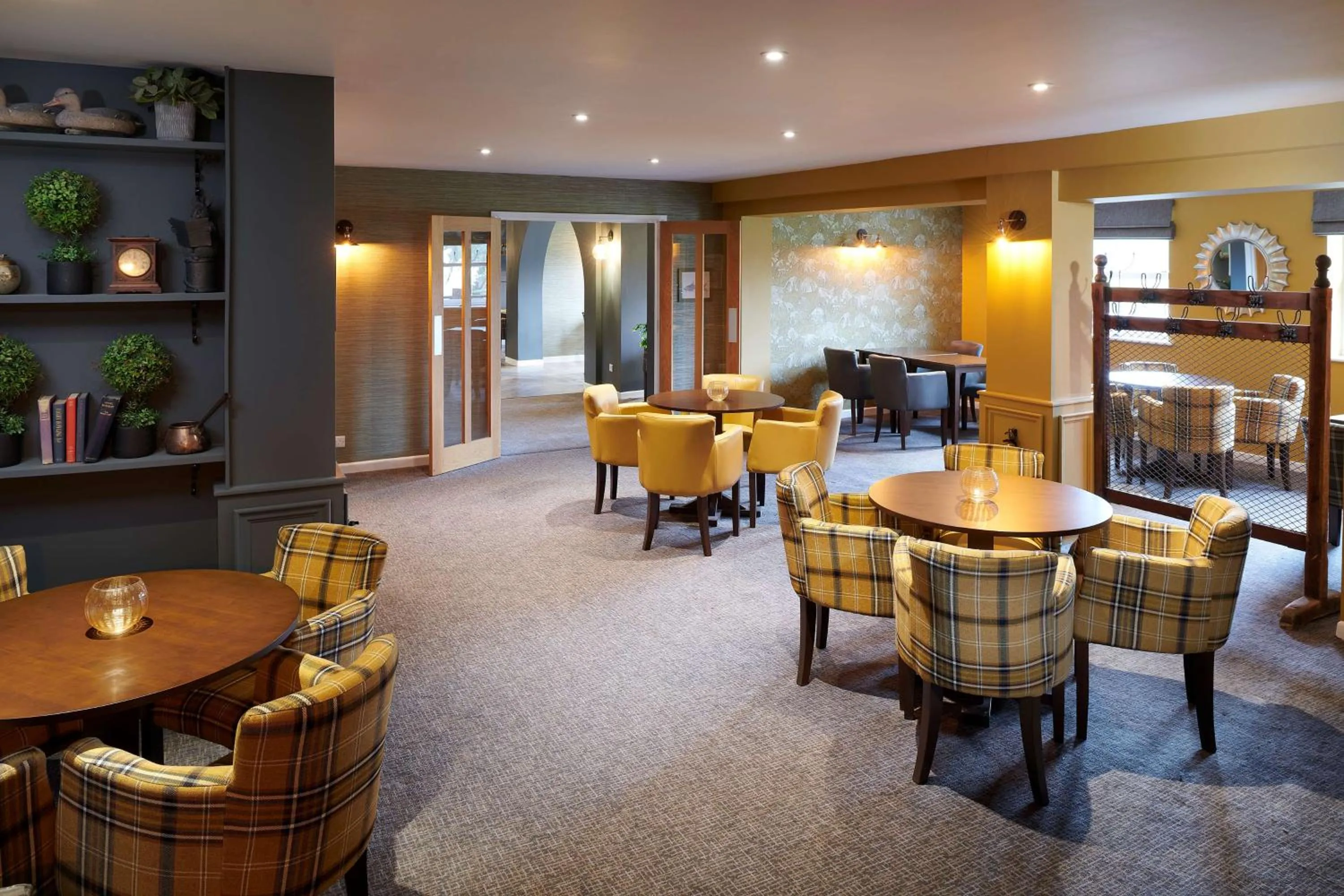 Restaurant/places to eat in The Bridge House; BW Signature Collection