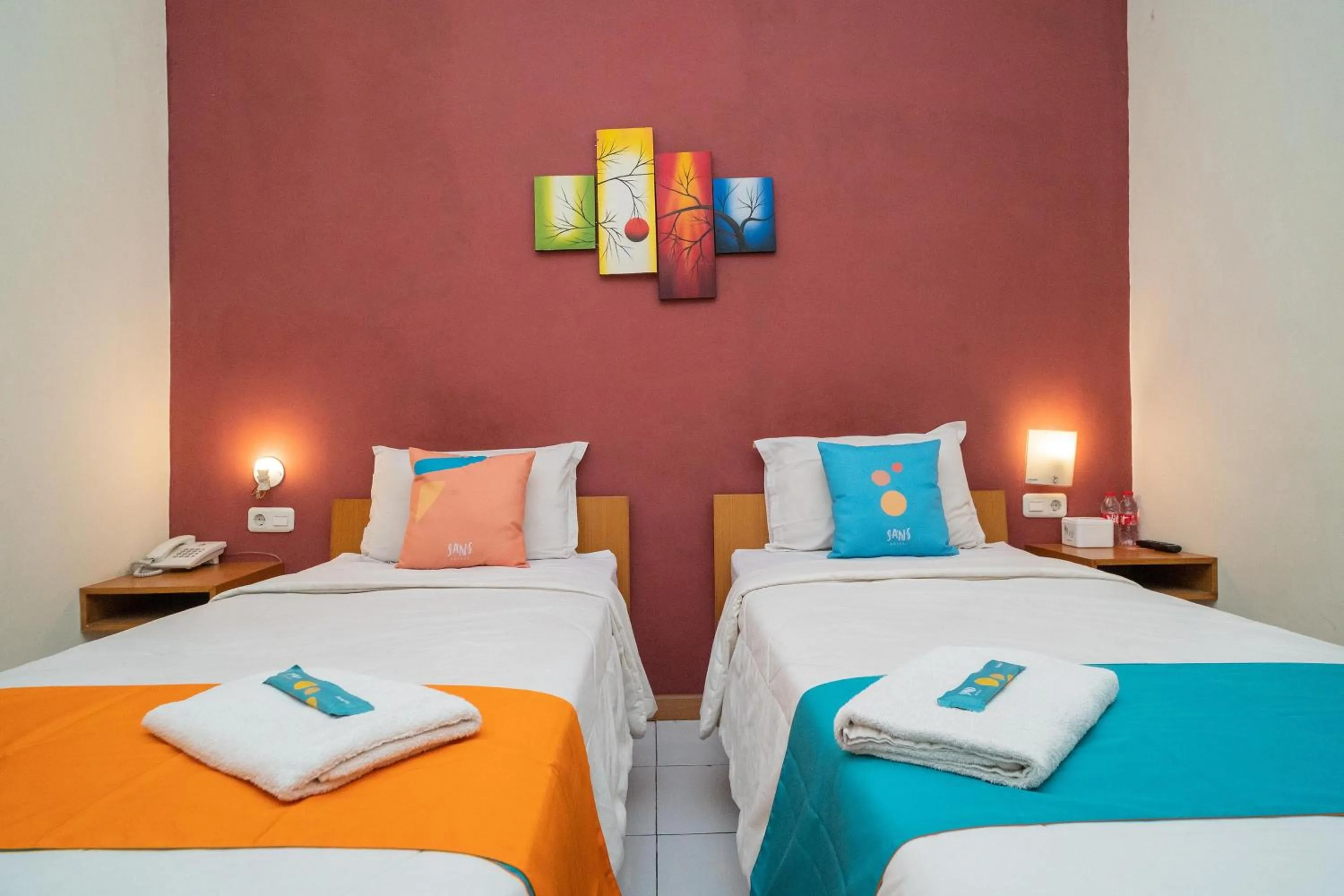 Bed in Sans Hotel FiFFa Pisang Kipas Malang