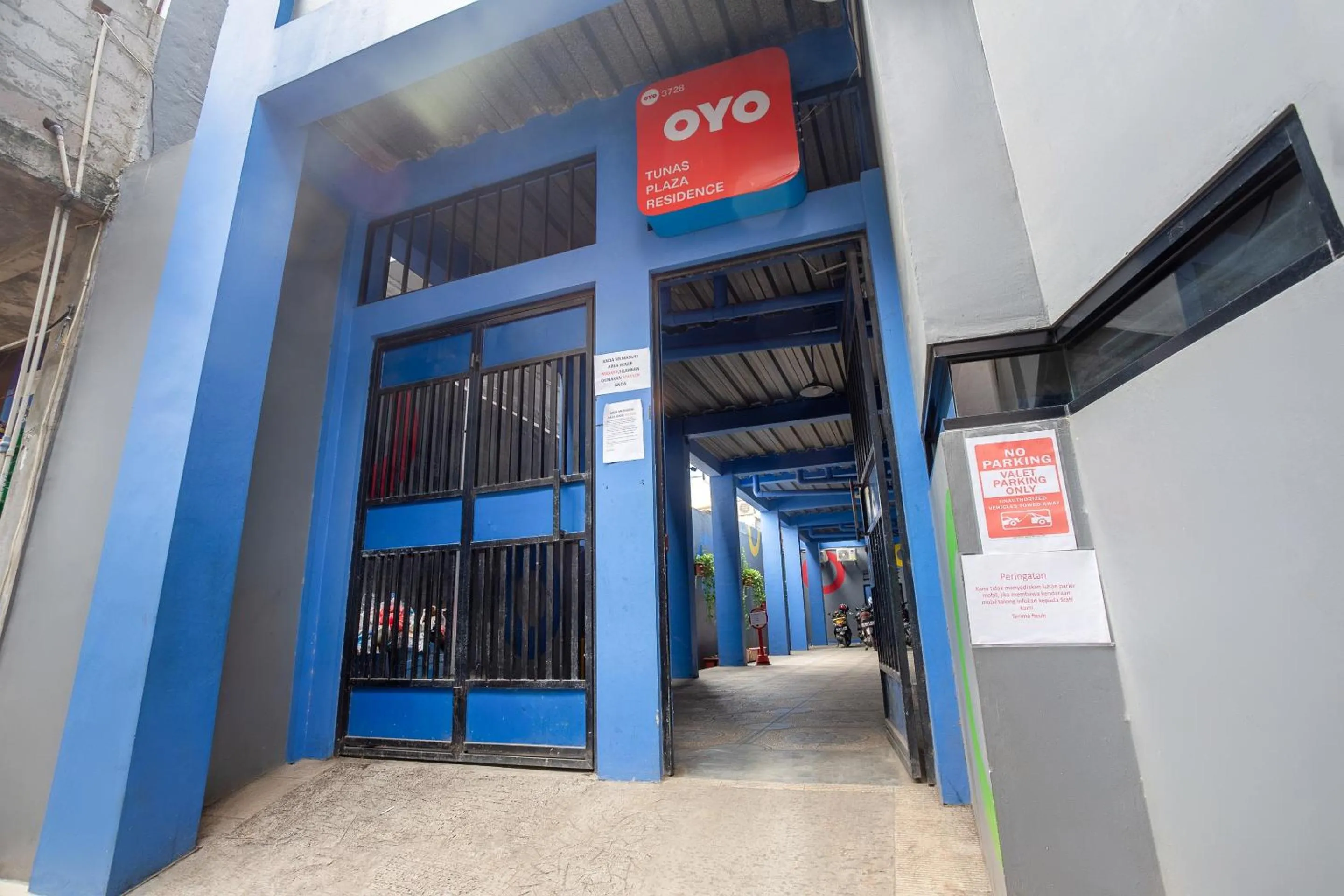 Facade/entrance in Collection O Tunas Plaza Residence