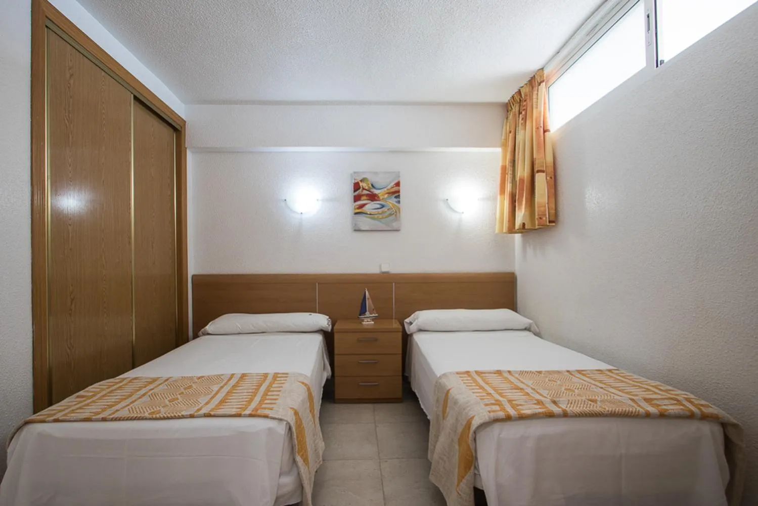 Bed in Apartamentos Las Carabelas