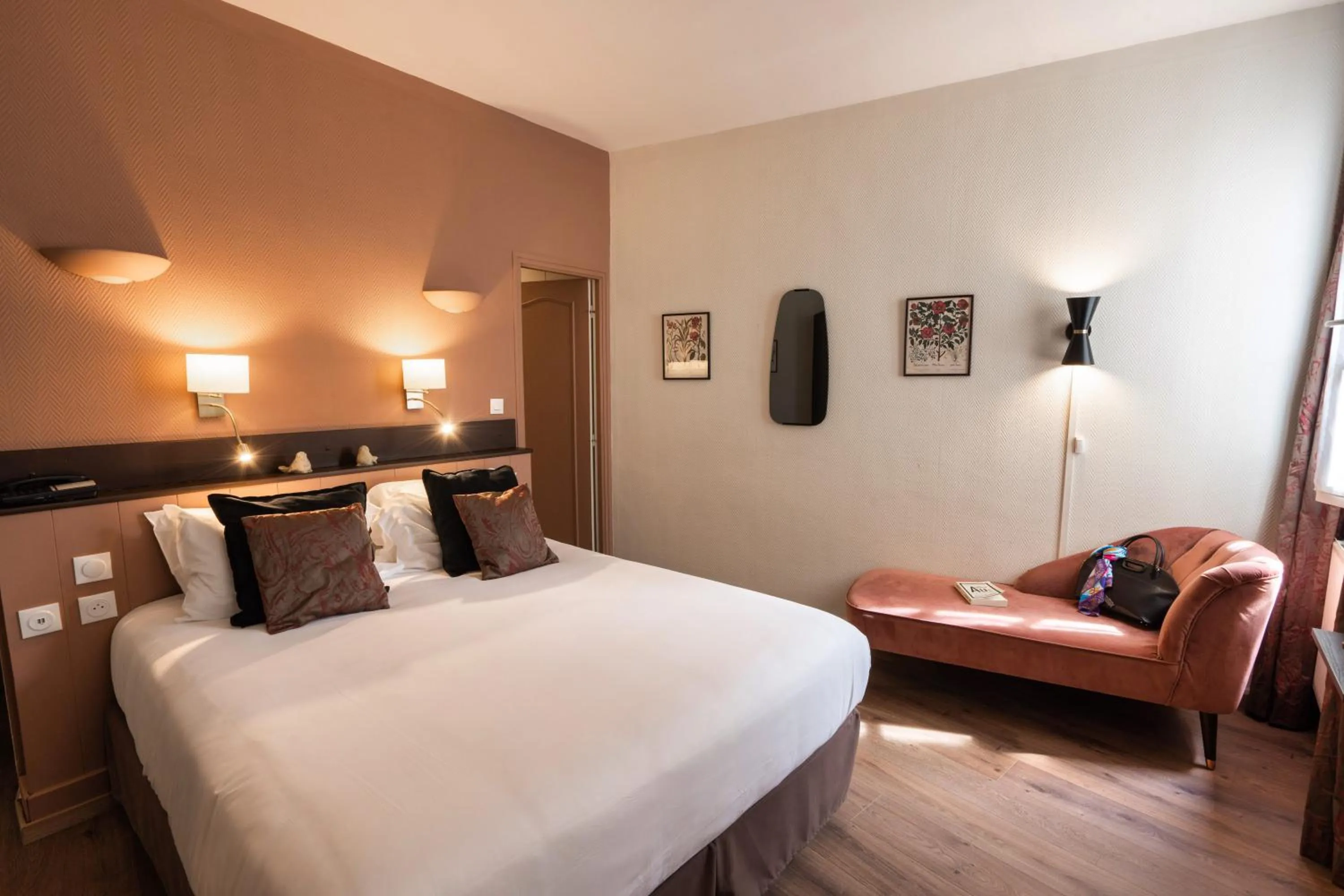 Bed in Garlande Hôtel Avignon Centre