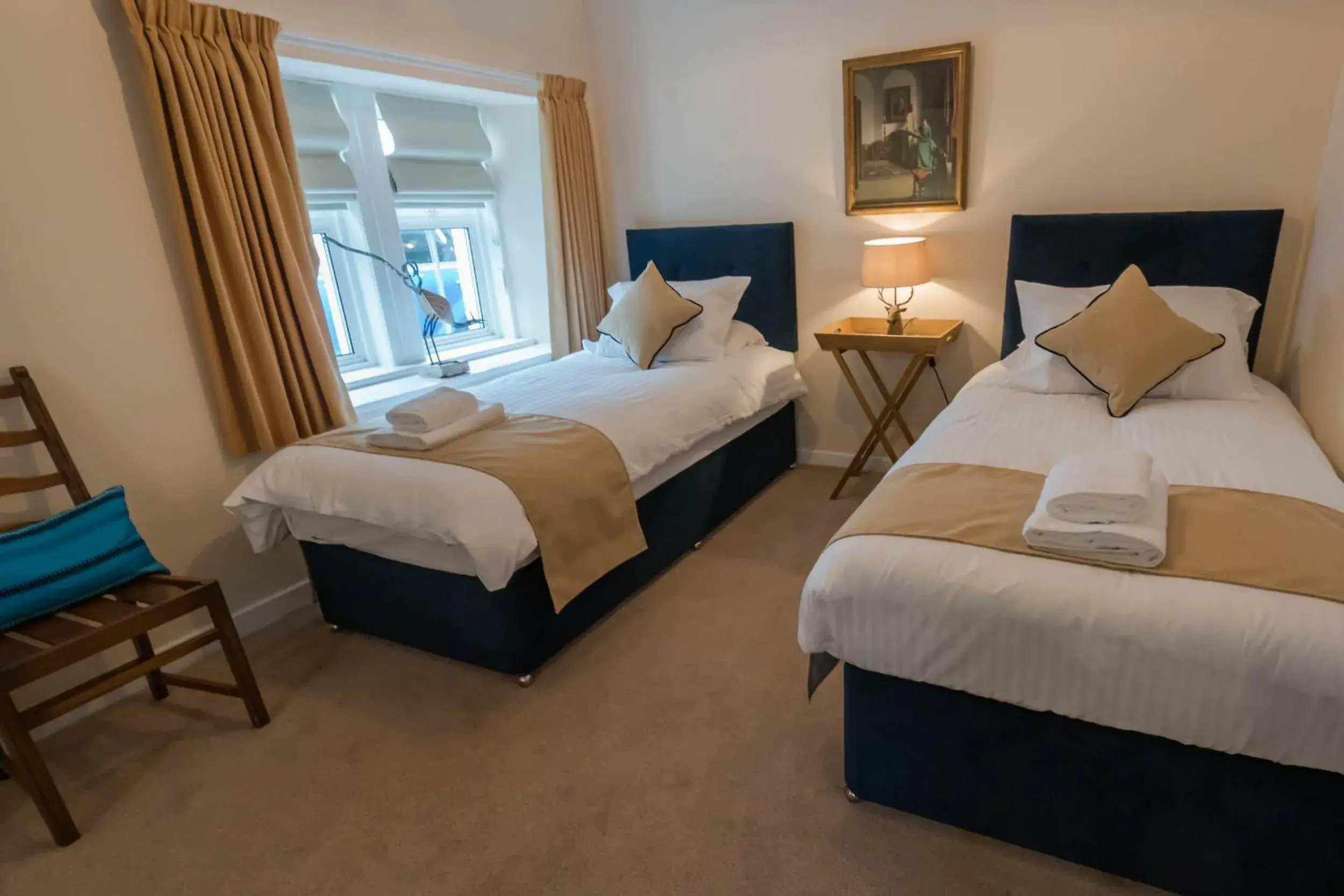 Bedroom, Bed in The Clachan Inn Bedroom, Bed in The Clachan Inn