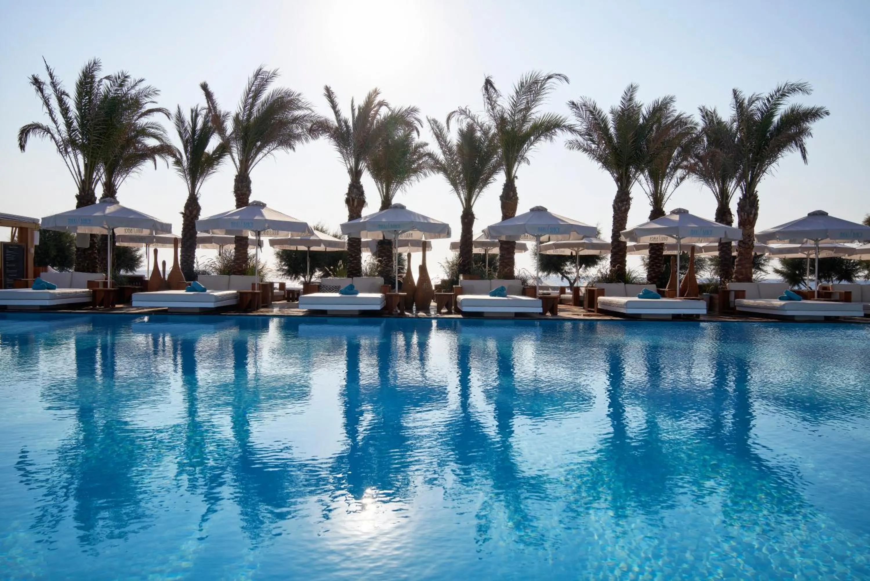 Swimming pool in Nikki Beach Resort & Spa Santorini