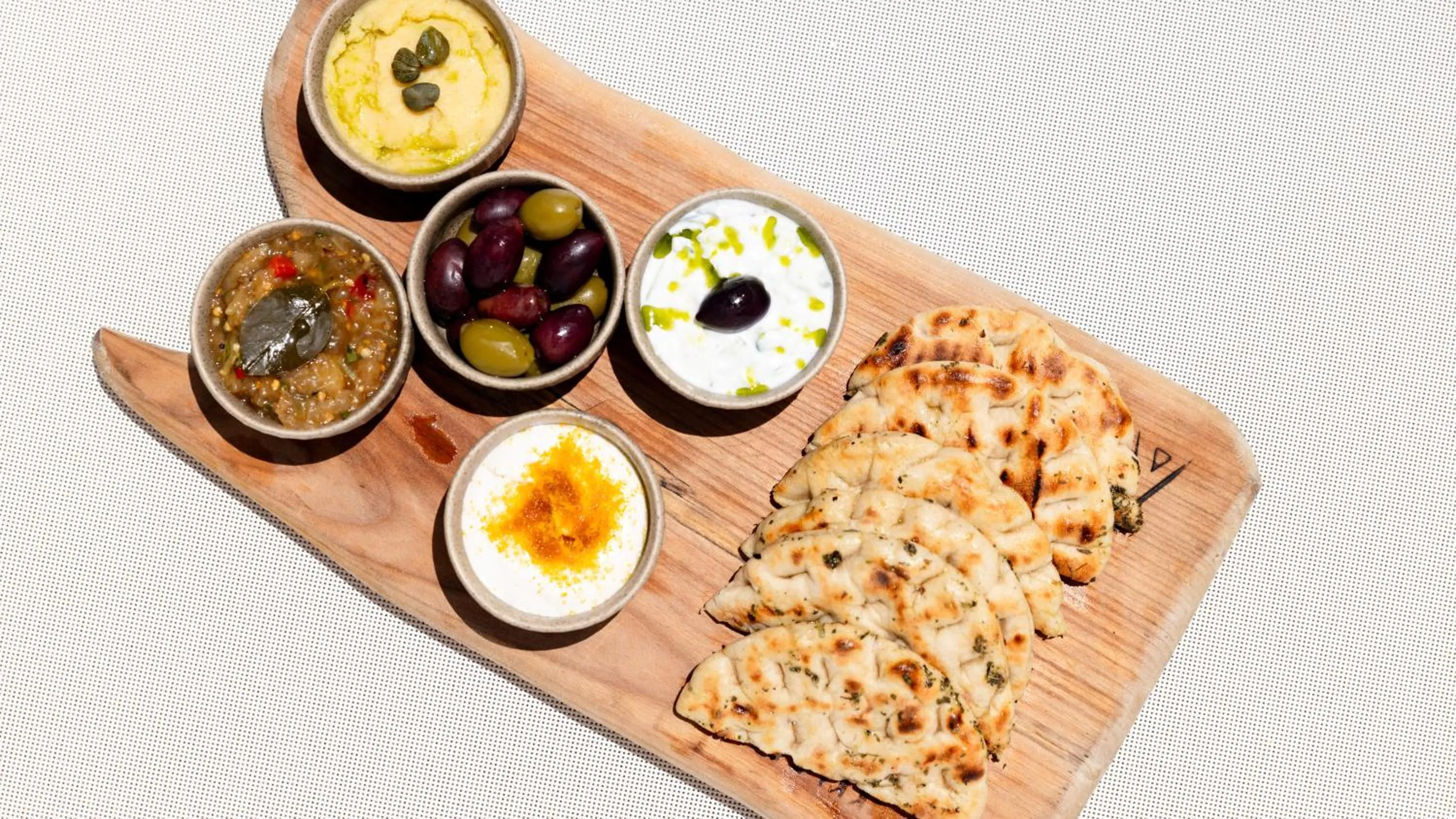 Restaurant/places to eat in Nikki Beach Resort & Spa Santorini