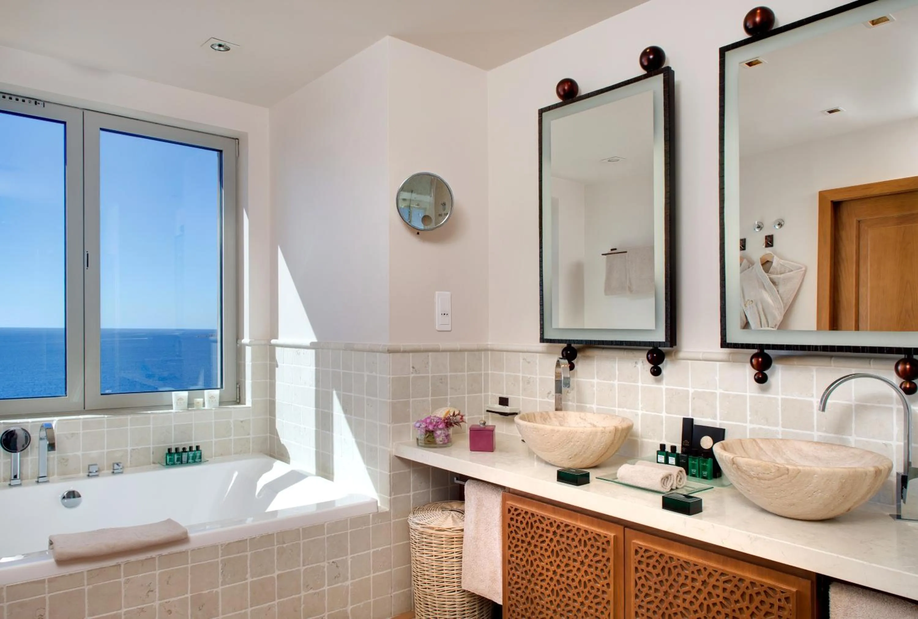 Bathroom in Tiara Yaktsa Côte d’Azur