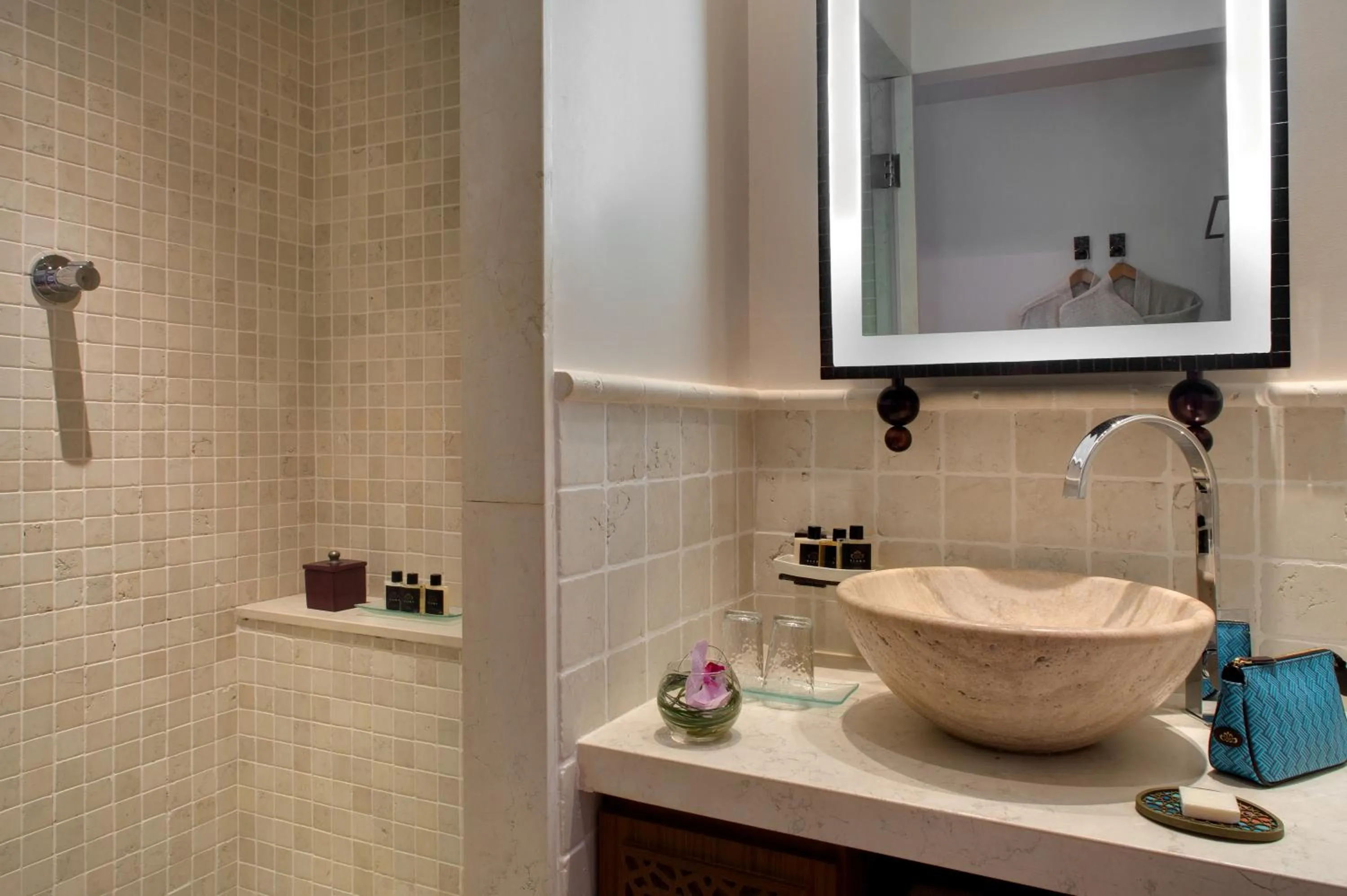 Bathroom in Tiara Yaktsa Côte d’Azur