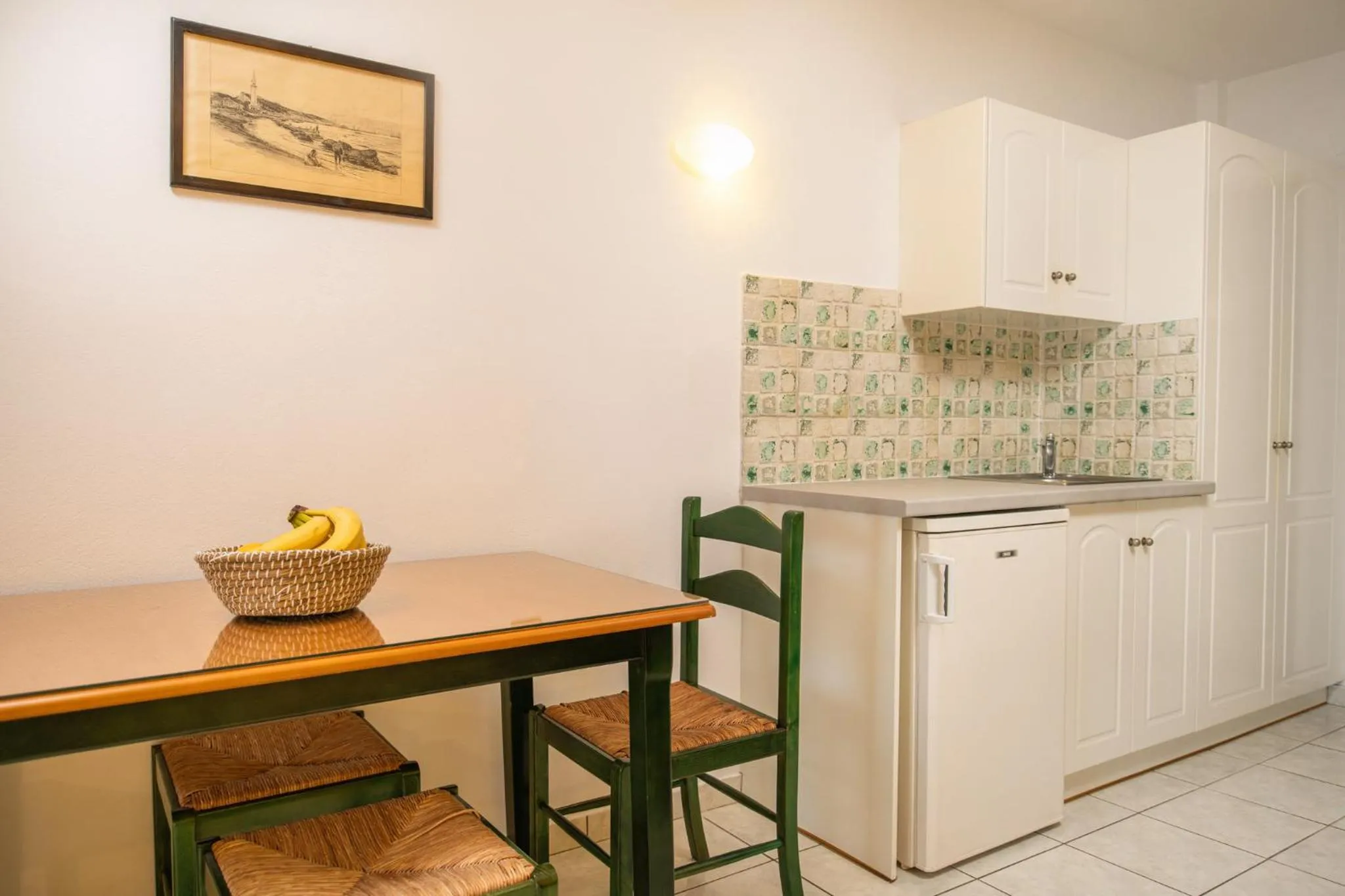 Kitchen or kitchenette in Sea View Hotel