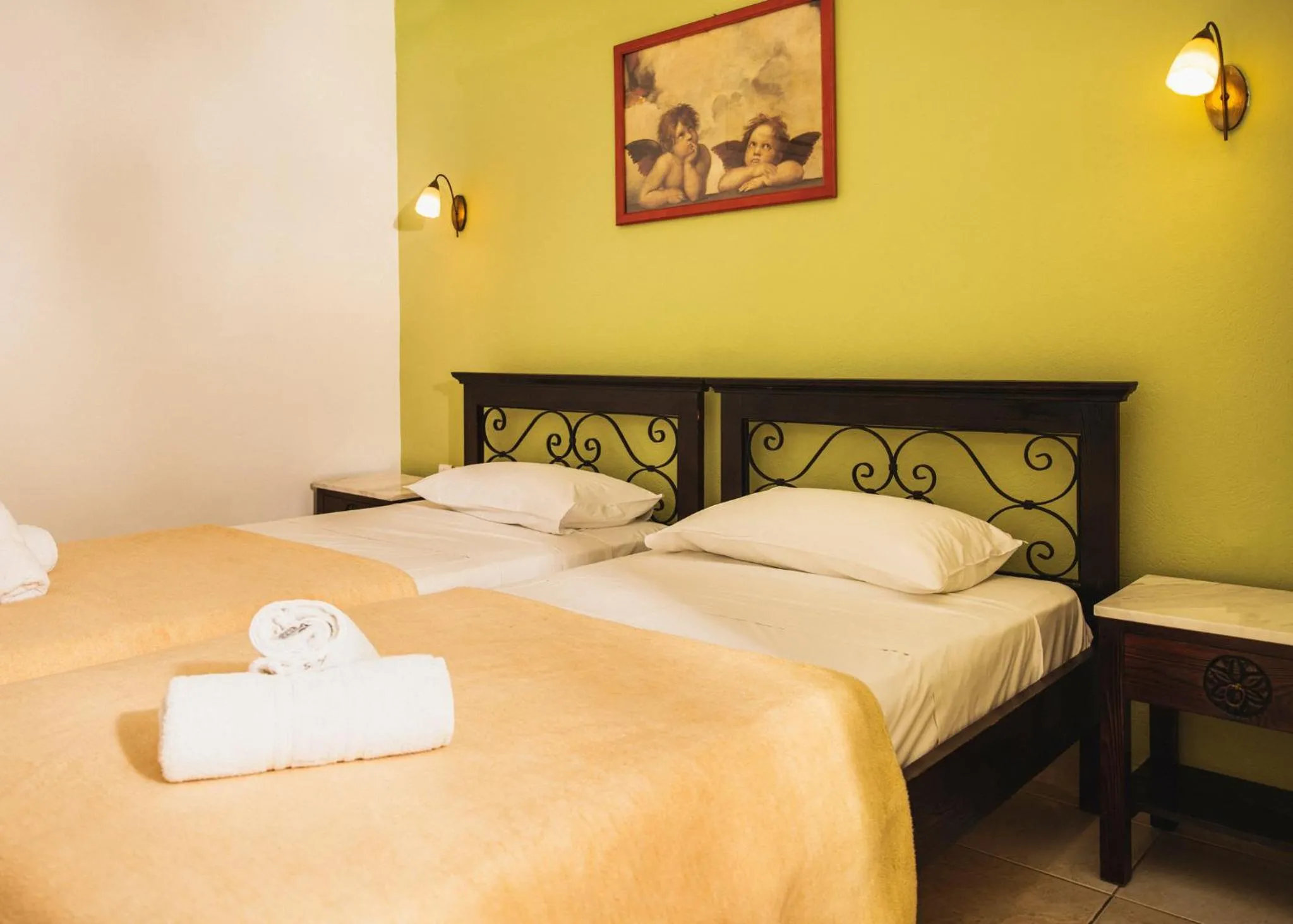 Bedroom, Bed in Sea View Hotel