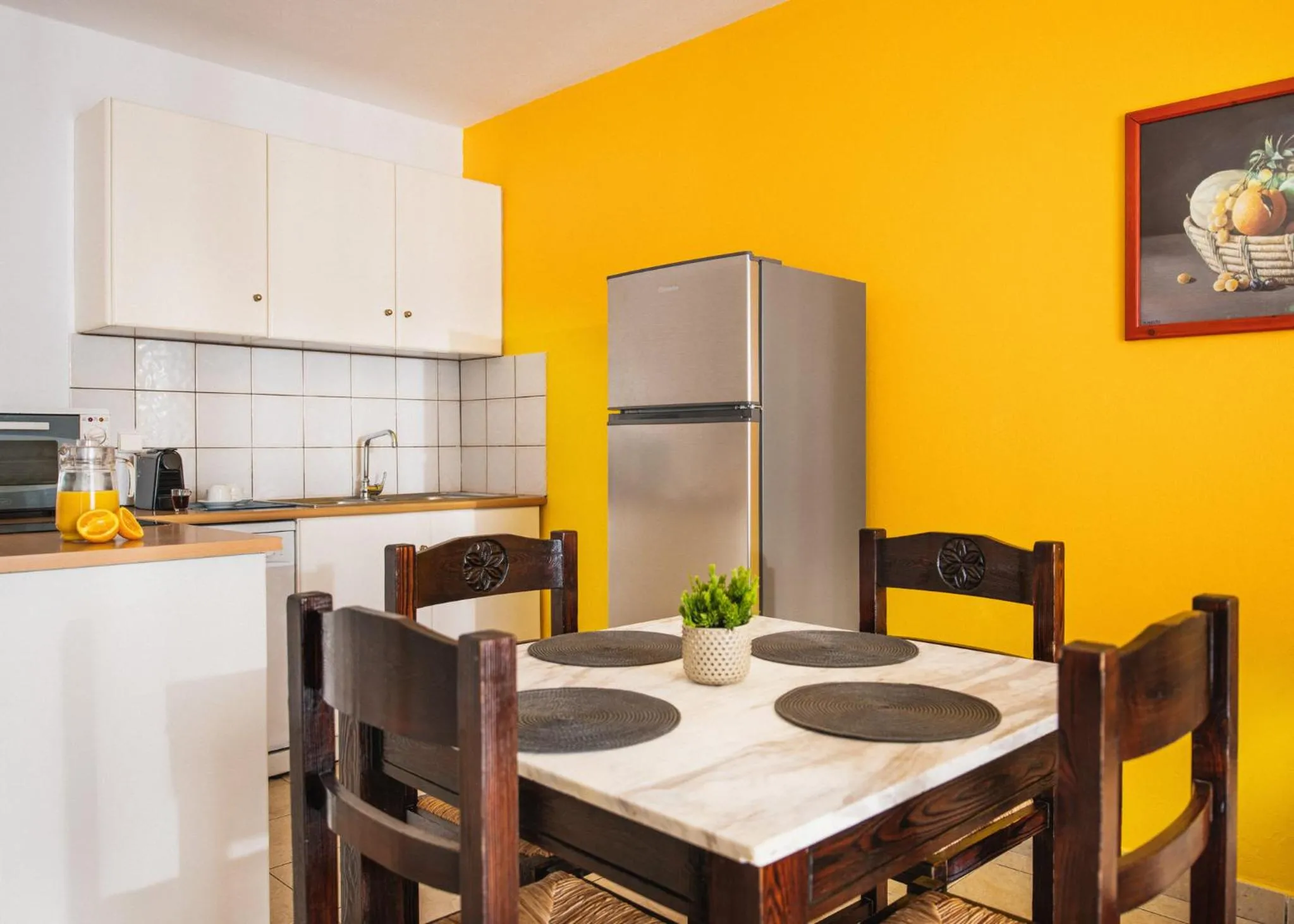 Kitchen or kitchenette in Sea View Hotel