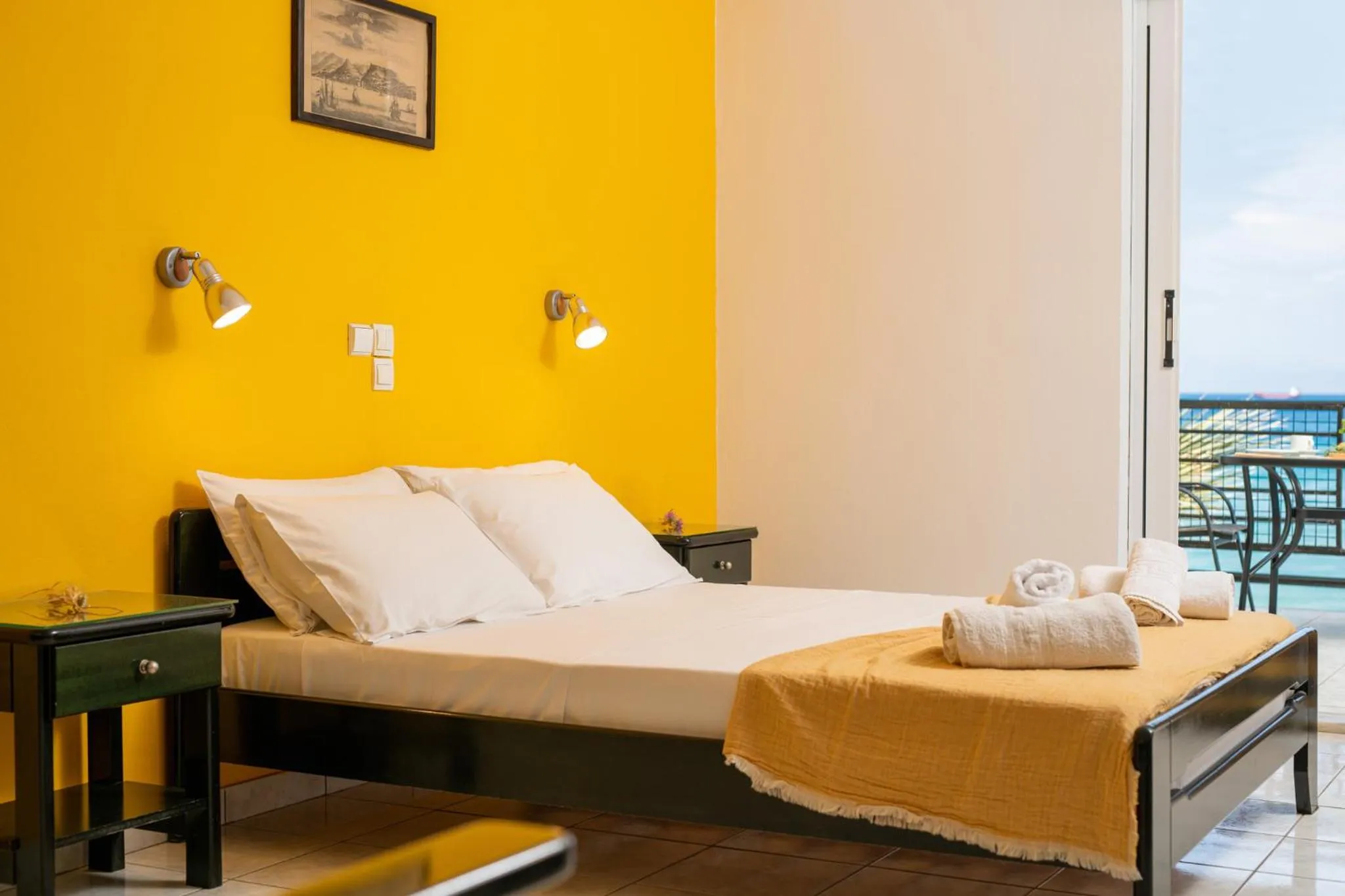 Bedroom, Bed in Sea View Hotel