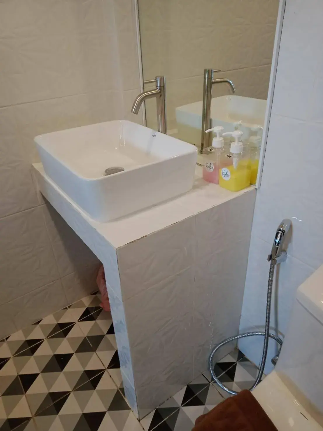 Standard Queen Room in Kipbox Hotel Trang Standard Queen Room in Kipbox Hotel Trang